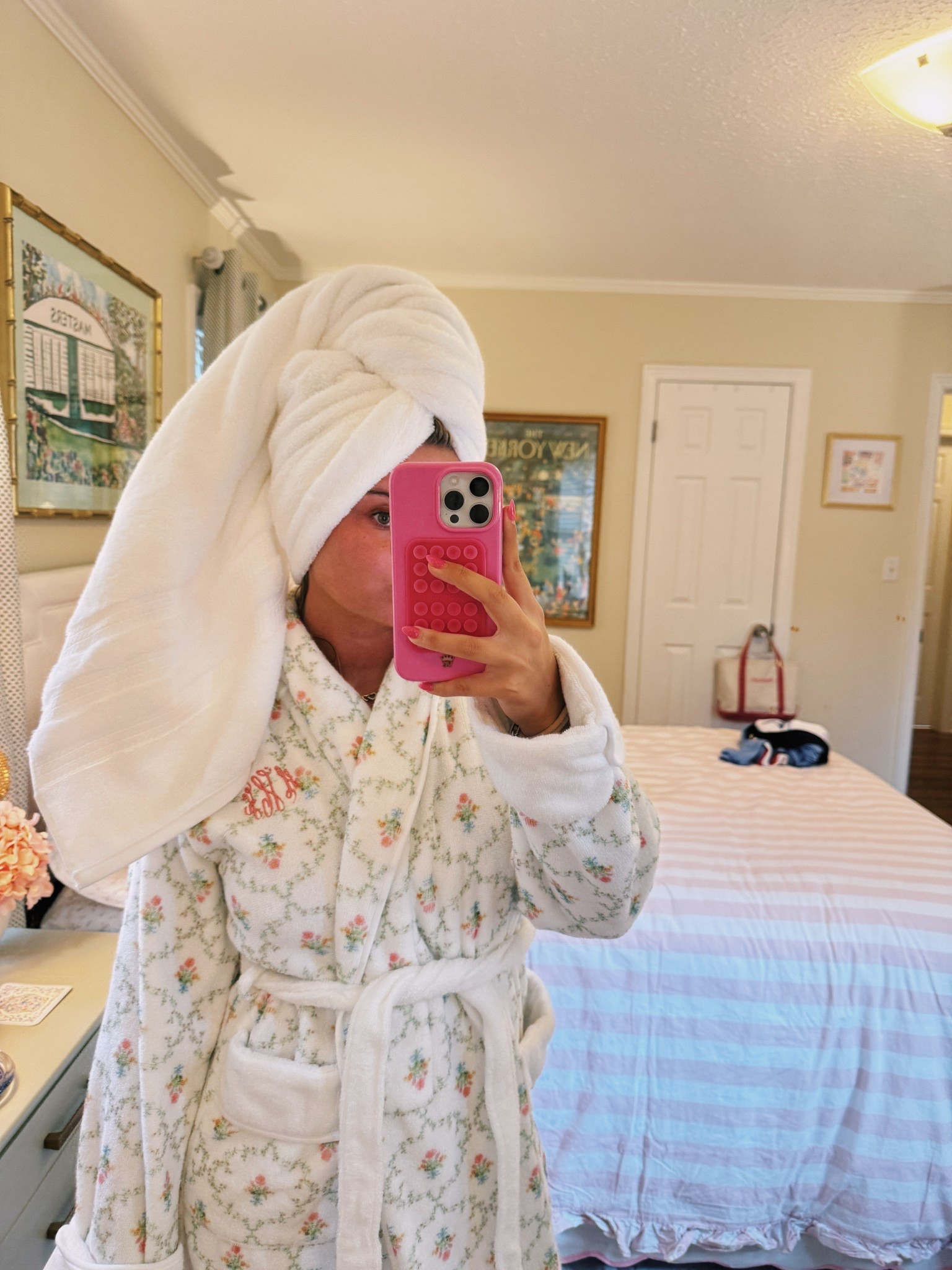 Fav robe 🩷🤍🩷🤍🩷