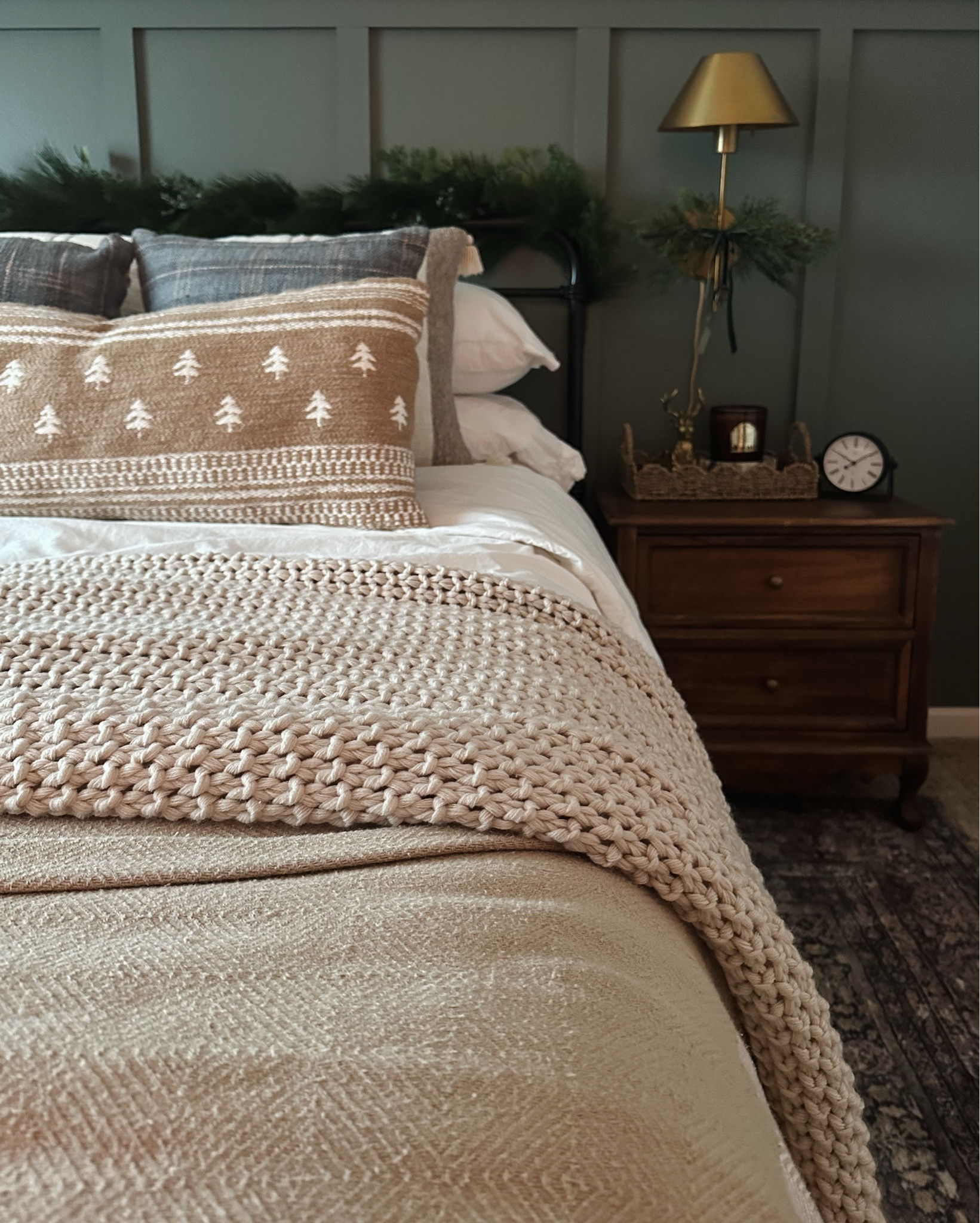Guest bedroom Christmas decor 

#LTKSeasonal #LTKHoliday #LTKHome