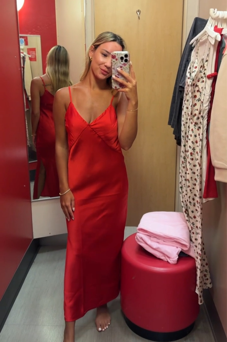 Red slip dress🥀

#LTKBeauty #LTKFallSale #LTKSeasonal