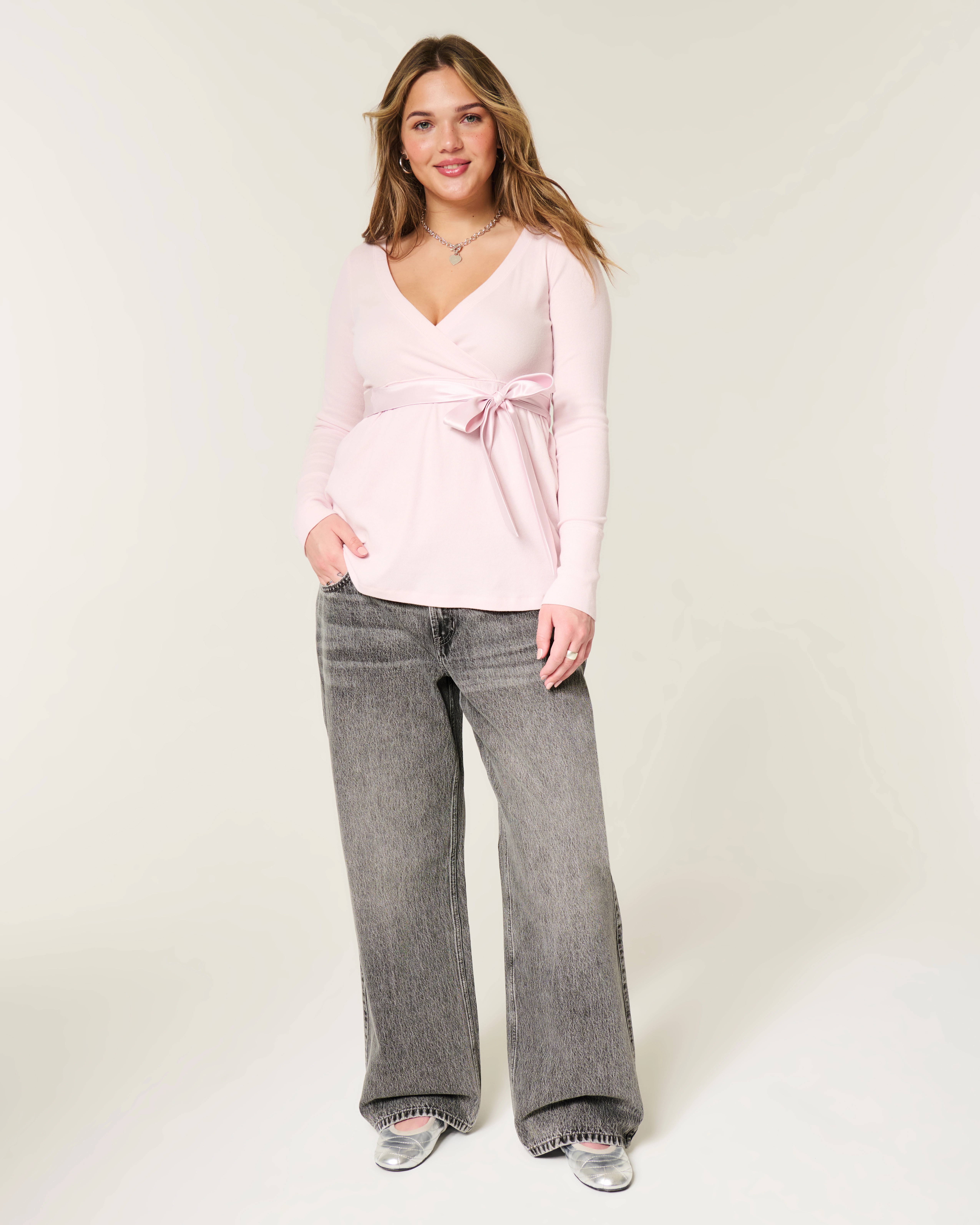 Low-Rise Grey Baggy Jeans | Hollister (US)