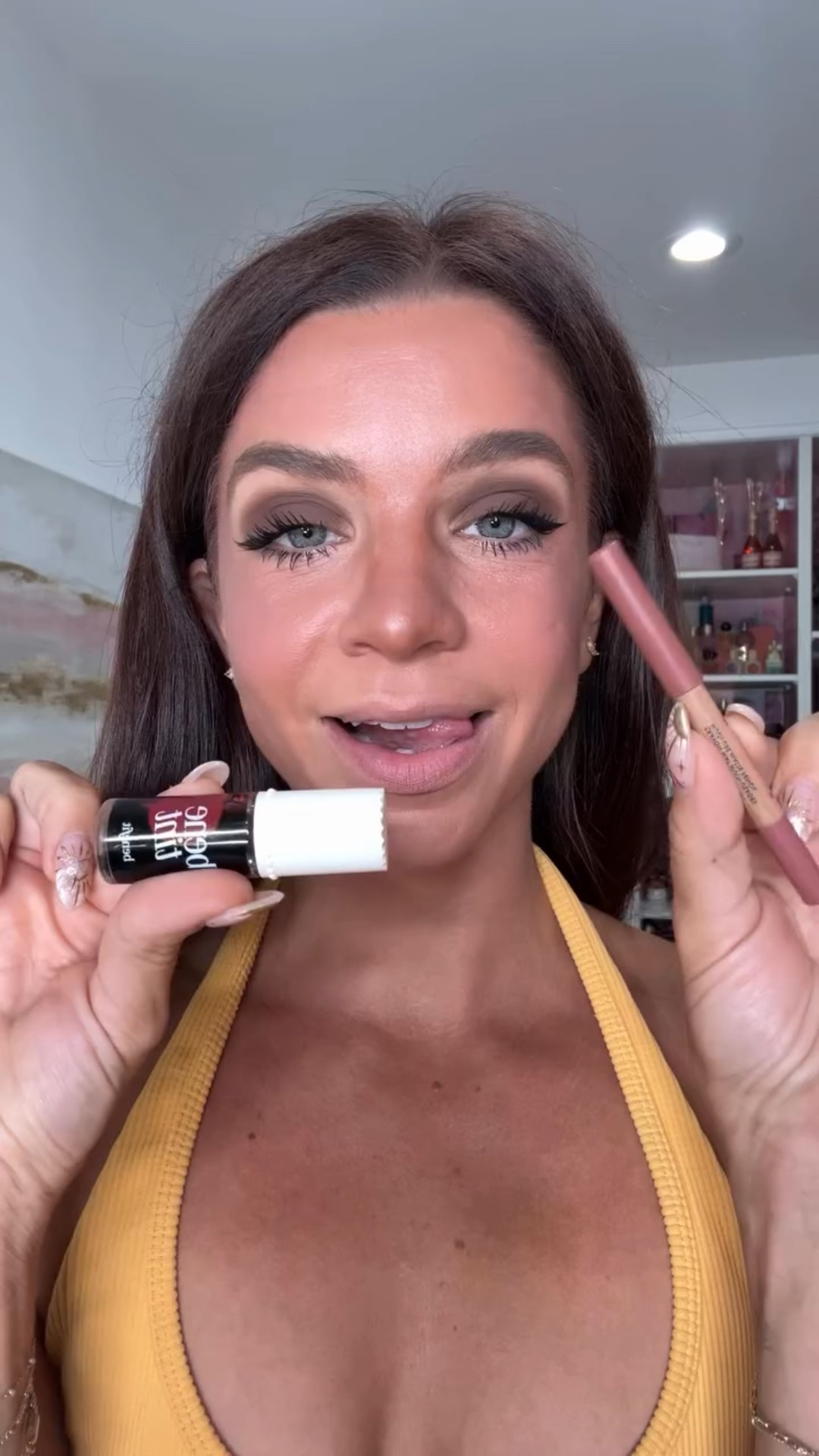 easy lip combo that lasts 💋

@makeupforever Whenever Walnut Lip Liner 
@benefitcosmetics Benetint 
@catrice.us Tinted Lip Oil Spill The Tea 

#lipcollection #catricecosmetic #makeupforever #benefitcosmetics #lipcombo #lipstain