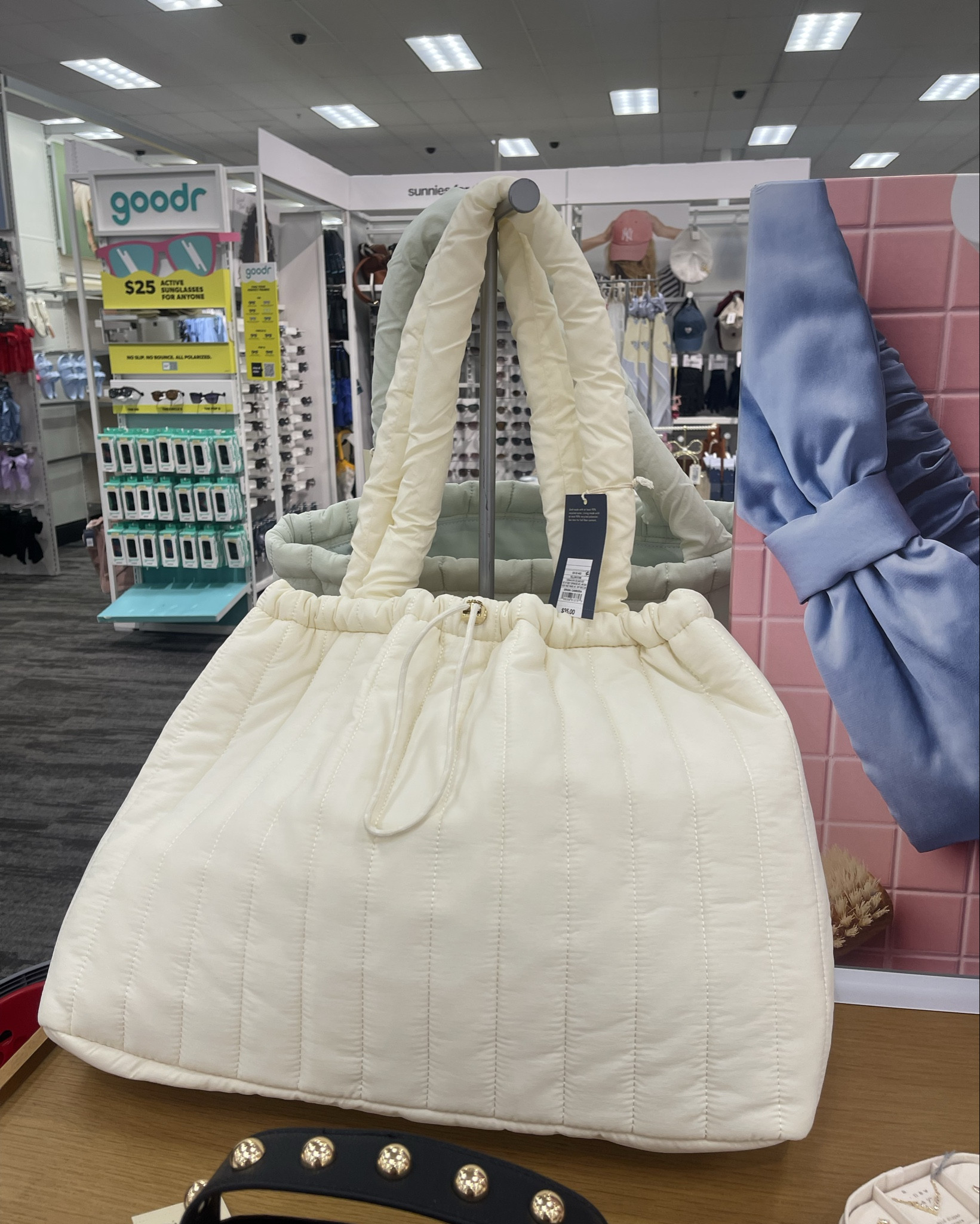 Target Quilted Drawstring Tote Bag

Puff tote bag, target tote bag, green puff tote, pink puff tote, beige tote bag, puff tote bag under $50, puff tote bag that closes, closable tote bag, carry on bag, airport bag, work bag, work tote, target carry on bag, target work tote, Morgan Grace Howe

#LTKTravel #LTKWorkwear #LTKFindsUnder50