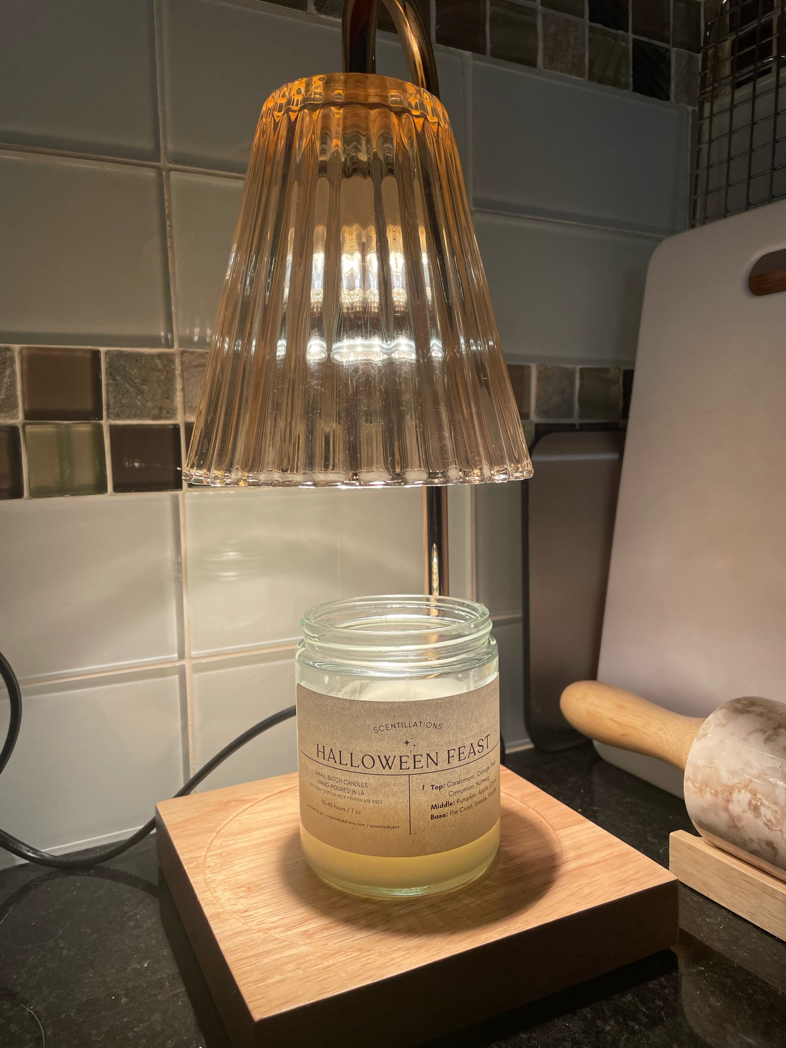 Getting my kitchen cozy for fall… is the weather ever arrives. 



#LTKFindsUnder50 #LTKSeasonal #LTKHome