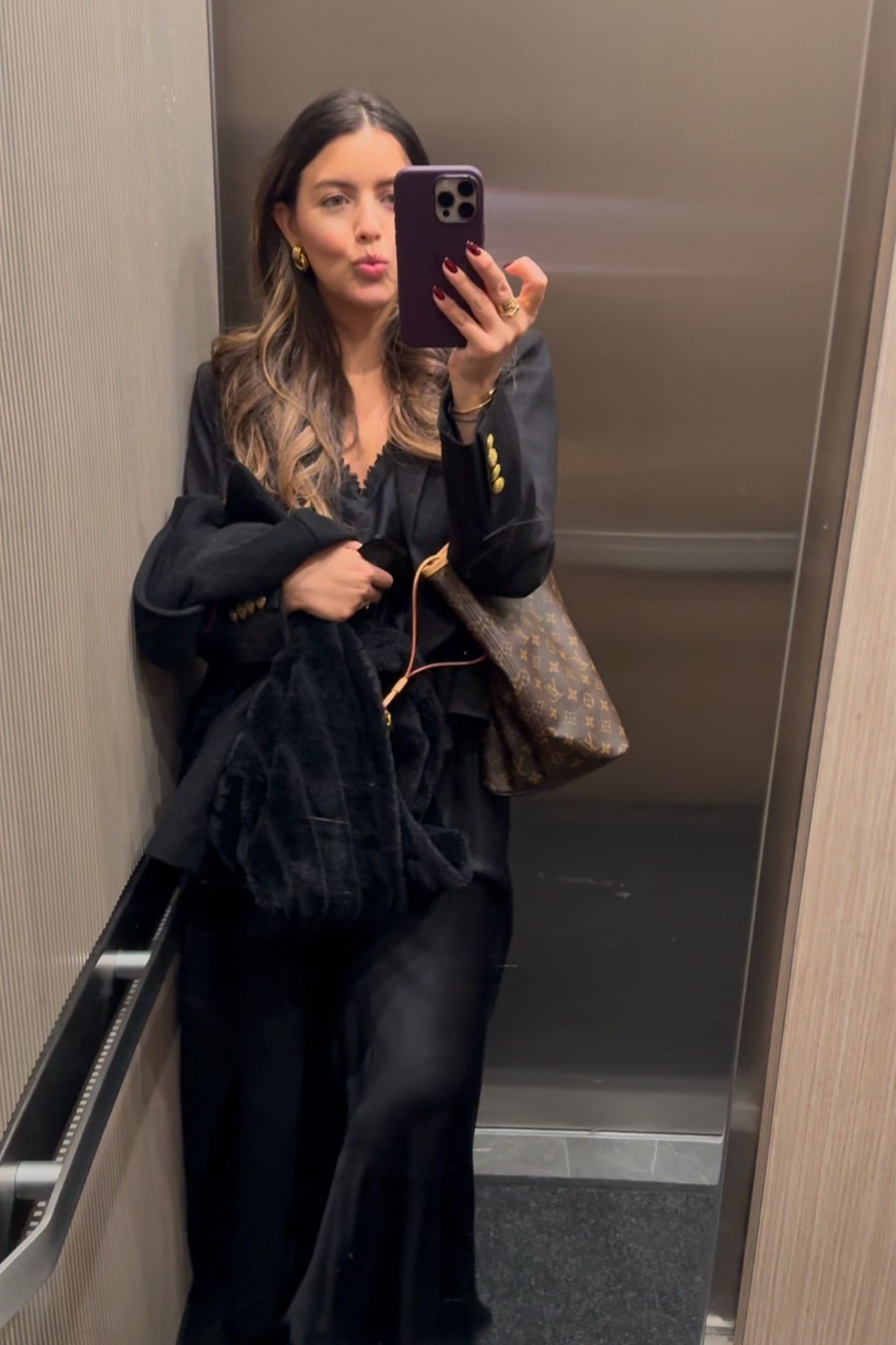 Working mom, 4 months postpartum, and feeling confident in today’s outfit of the day! Balancing work and motherhood isn’t easy, but showing up for myself is part of the journey. #WorkingMomLife #PostpartumJourney #OOTD #4MonthsPostpartum #MomStyle #FashionInspo #MomOutfit #MomLifeUnfiltered #ConfidenceAfterBaby #PostpartumStyle #RealMomLife 

#LTKStyleTip #LTKWorkwear