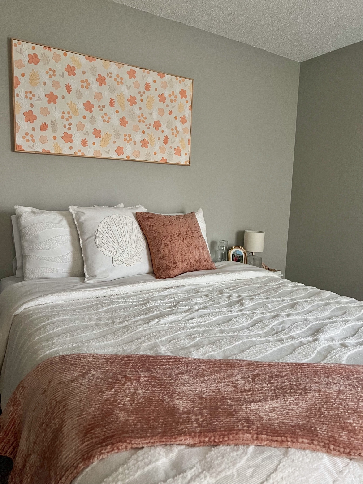 costal bedroom inspo 🐚✨ 
-sadly can’t find a link to our bedding, but it’s from UGG & I found it at home goods! 
-pillows are from Kirkland (linked similar ones) 
-I made the art above the bed! 

#LTKhome #LTKSeasonal