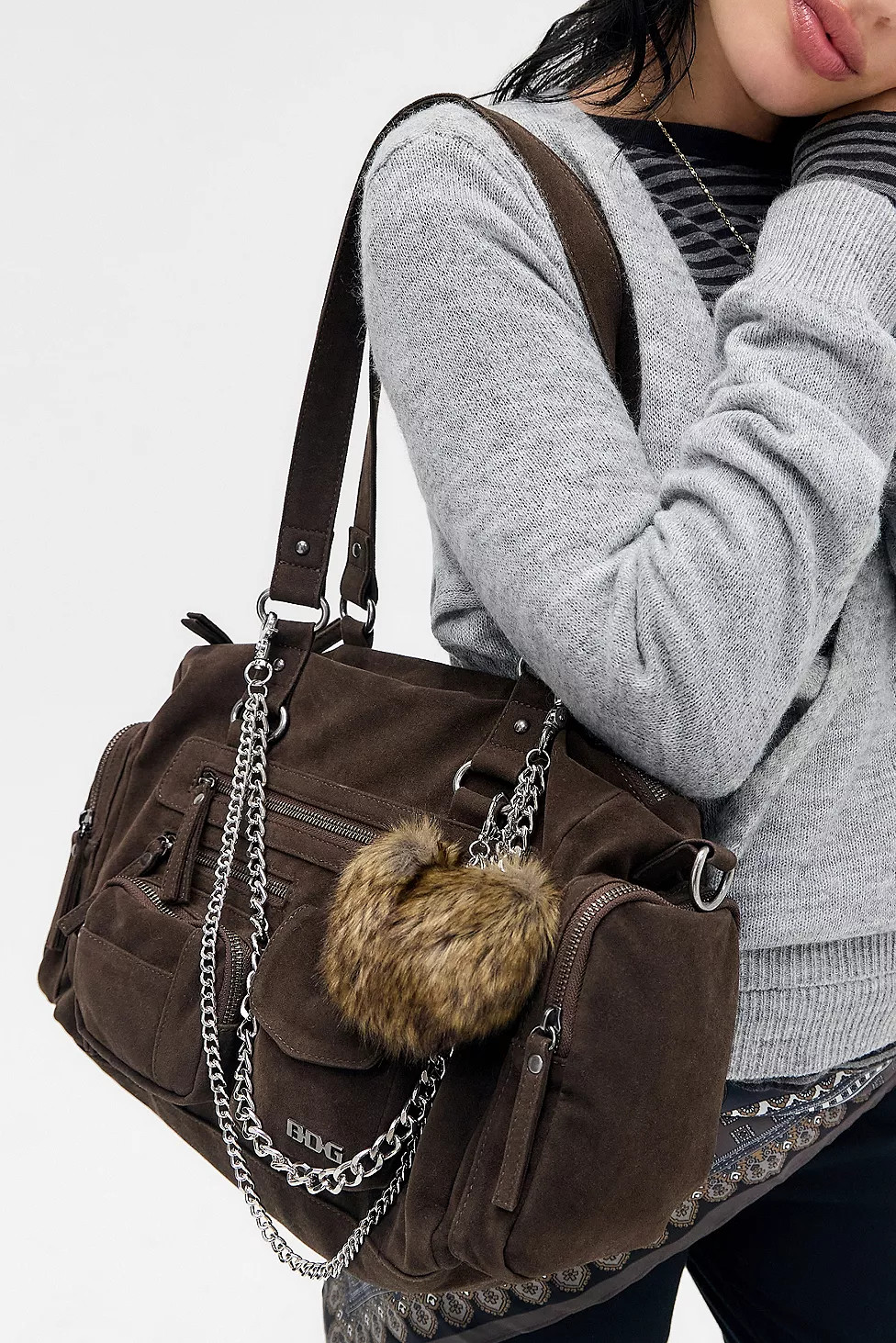 BDG Lulu Tasche aus Veloursleder mit Tasche | Urban Outfitters (EU)