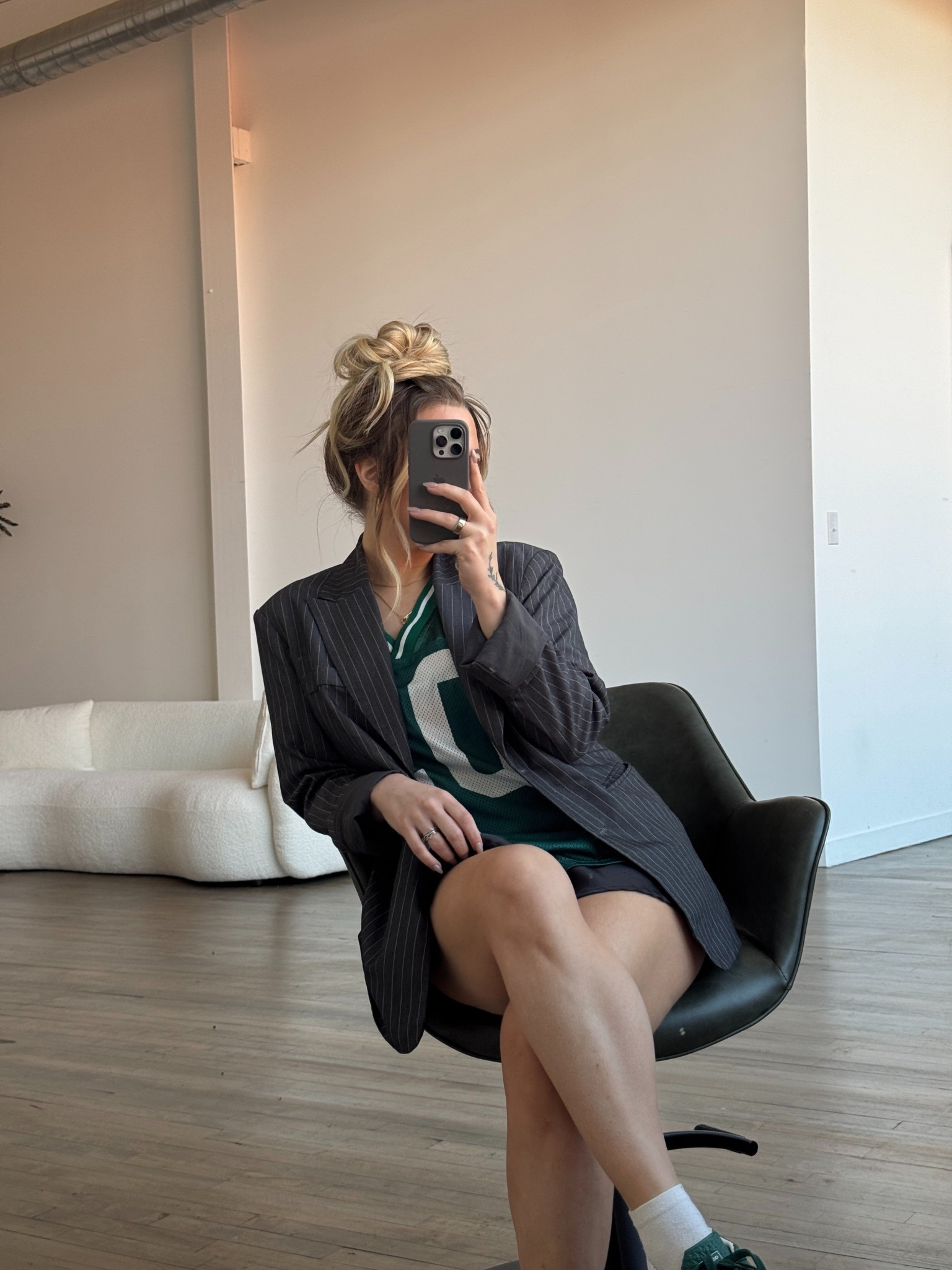 Business but make it casual #blazer #pinstripe #workwear

#LTKTravel #LTKWorkwear