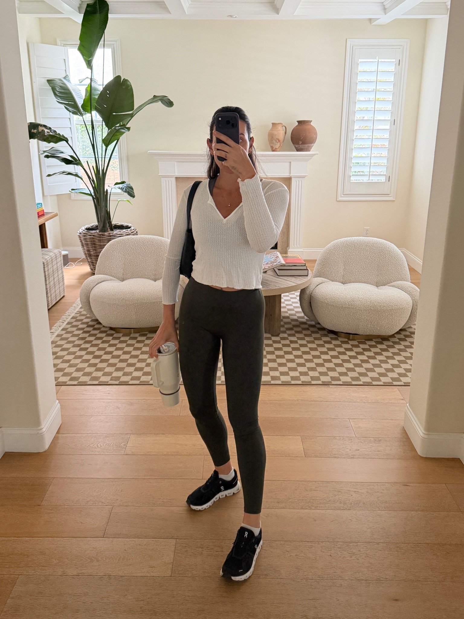 Size small thermal (belen15)
Size small set 

#LTKActive #LTKfitnessgoals #LTKOver40