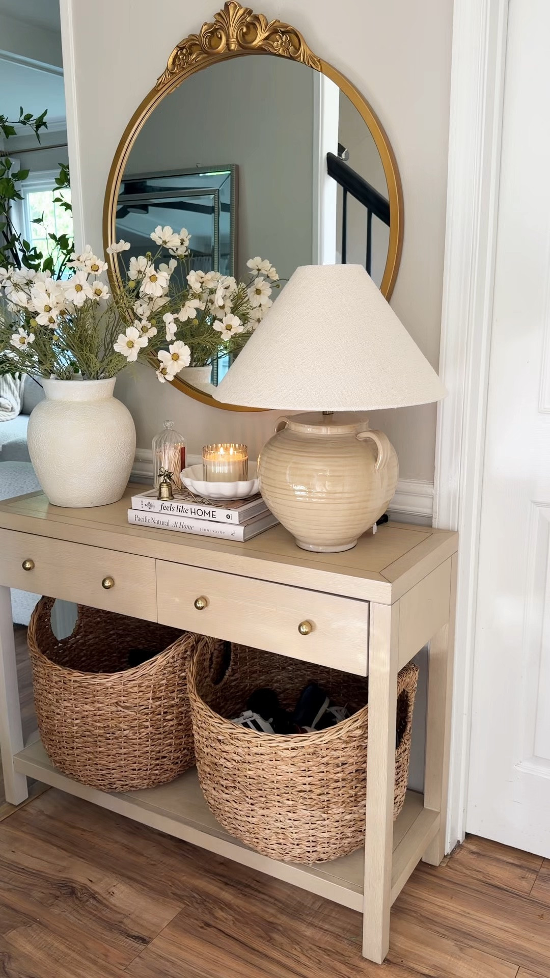Entryway Refresh 😍! Spring Summer Decor

#LTKdayinmylife #LTKHome
