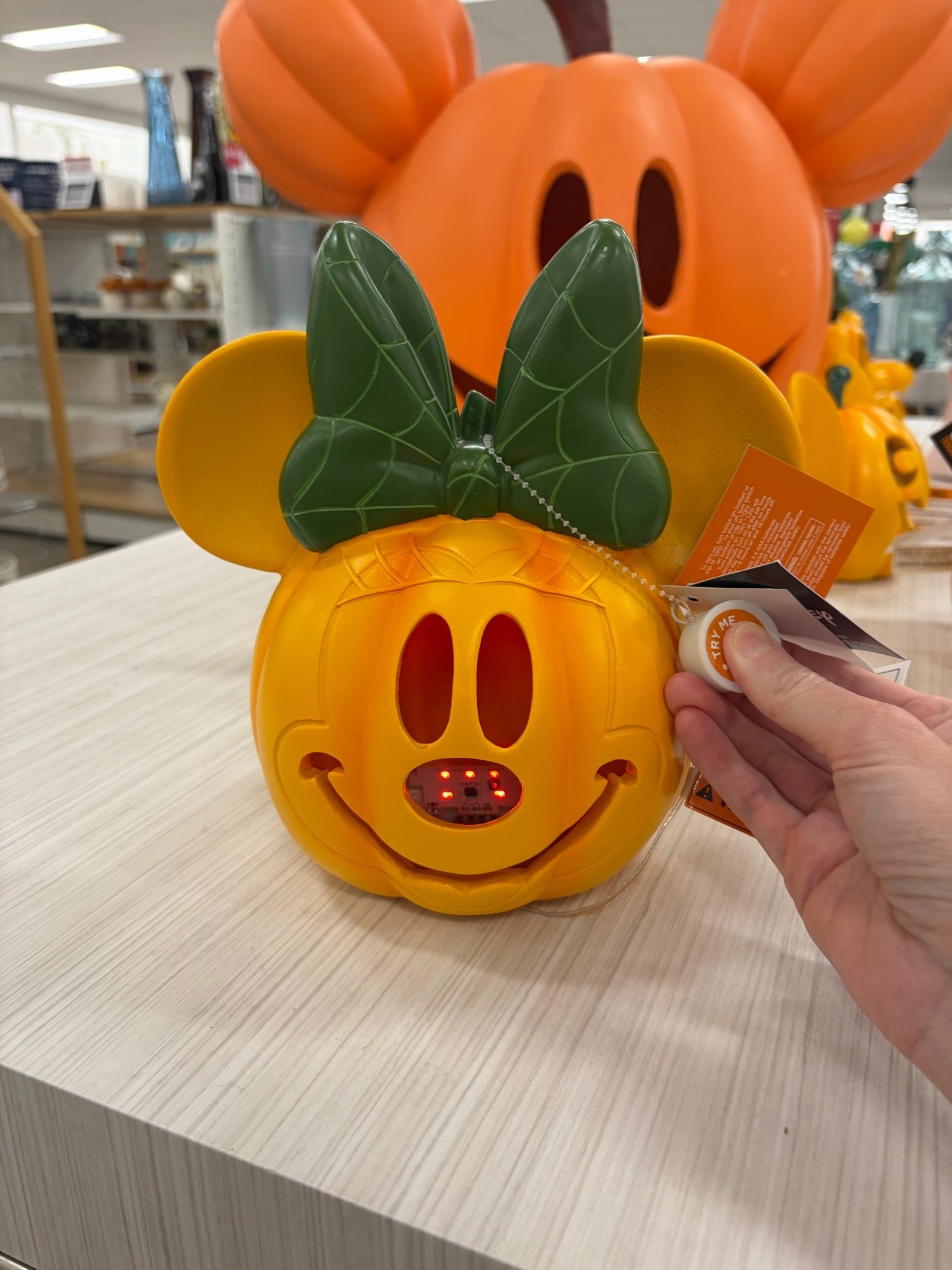 The cutest LED Minnie Mouse pumpkin from Kohls 🎃

#LTKSeasonal #LTKHome