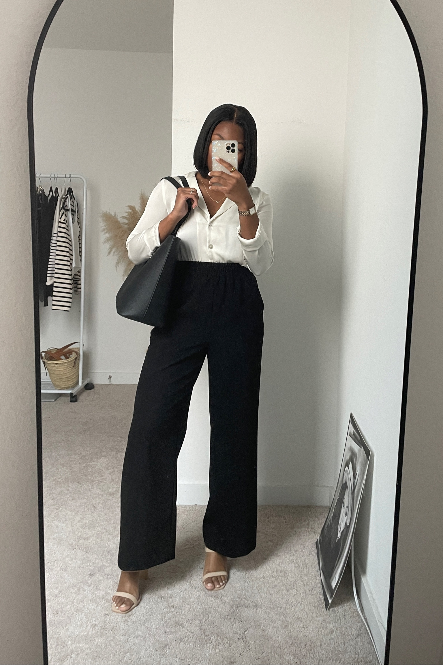 Business casual outfit inspo for Spring

Spring workwear, satin top, neutral outfit, nude heels, black work bag

#LTKitbag #LTKSeasonal #LTKstyletip