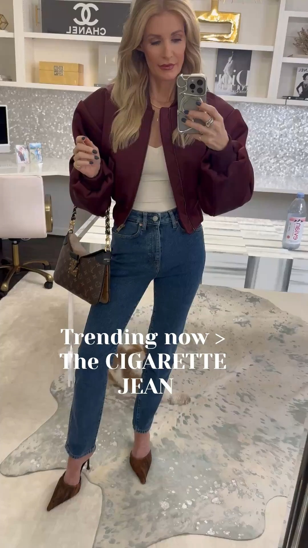 One of the hottest denim trends of 2026 is also (in my opinion) one of the most slimming… and it’s the cigarette jean. ✨✨✨ I just got this pair from DL1961 and I’m obsessed. The rise is perfection, the wash looks super luxe (that perfect dark-to-medium denim), and the back pockets are placed exactly where you want them for the most flattering fit. They hit right at the ankle bone (or slightly below) which is exactly how a cigarette jean should fit. And yes—they have stretch, so they’re comfortable… but still give that snatched, sleek leg look. Trust me, these are about to become your new go-to jeans. 🙌 They run true to size—I’m wearing a size 24 and highly recommend! 

 

#LTKgrwm #LTKootd #LTKOver40