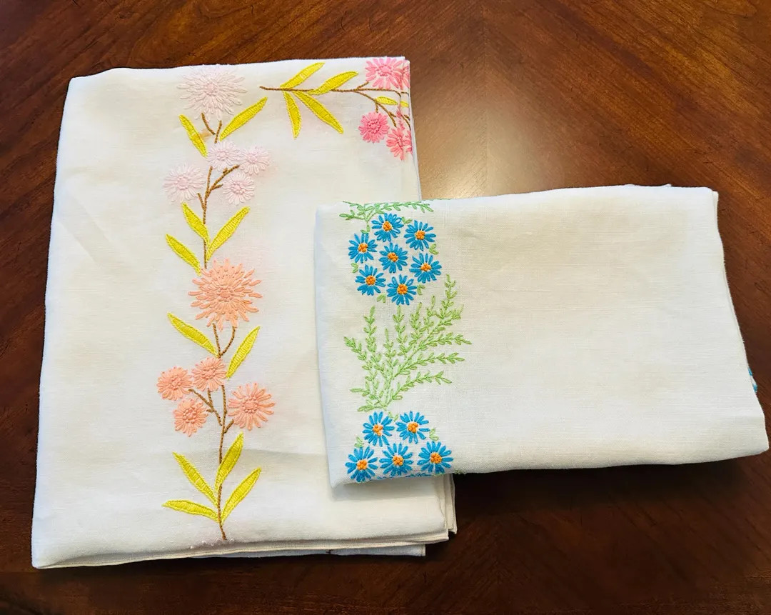 Vintage Tablecloths Embroidery Floral Rectangular Scallop Edge - Etsy | Etsy (US)