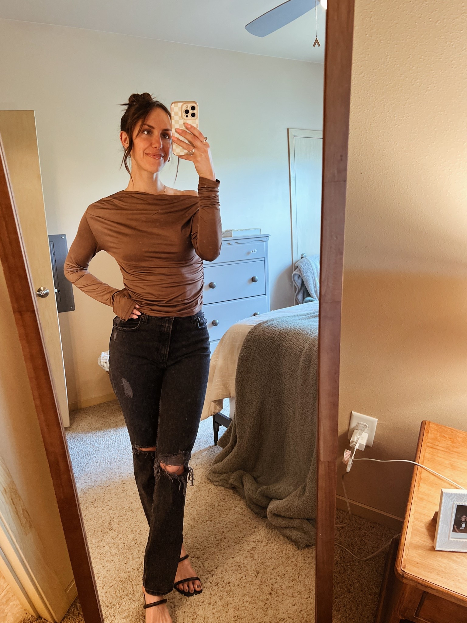 Love this Amazon top! Perfect for drinks with friends!

#LTKSeasonal #LTKStyleTip #LTKFindsUnder50