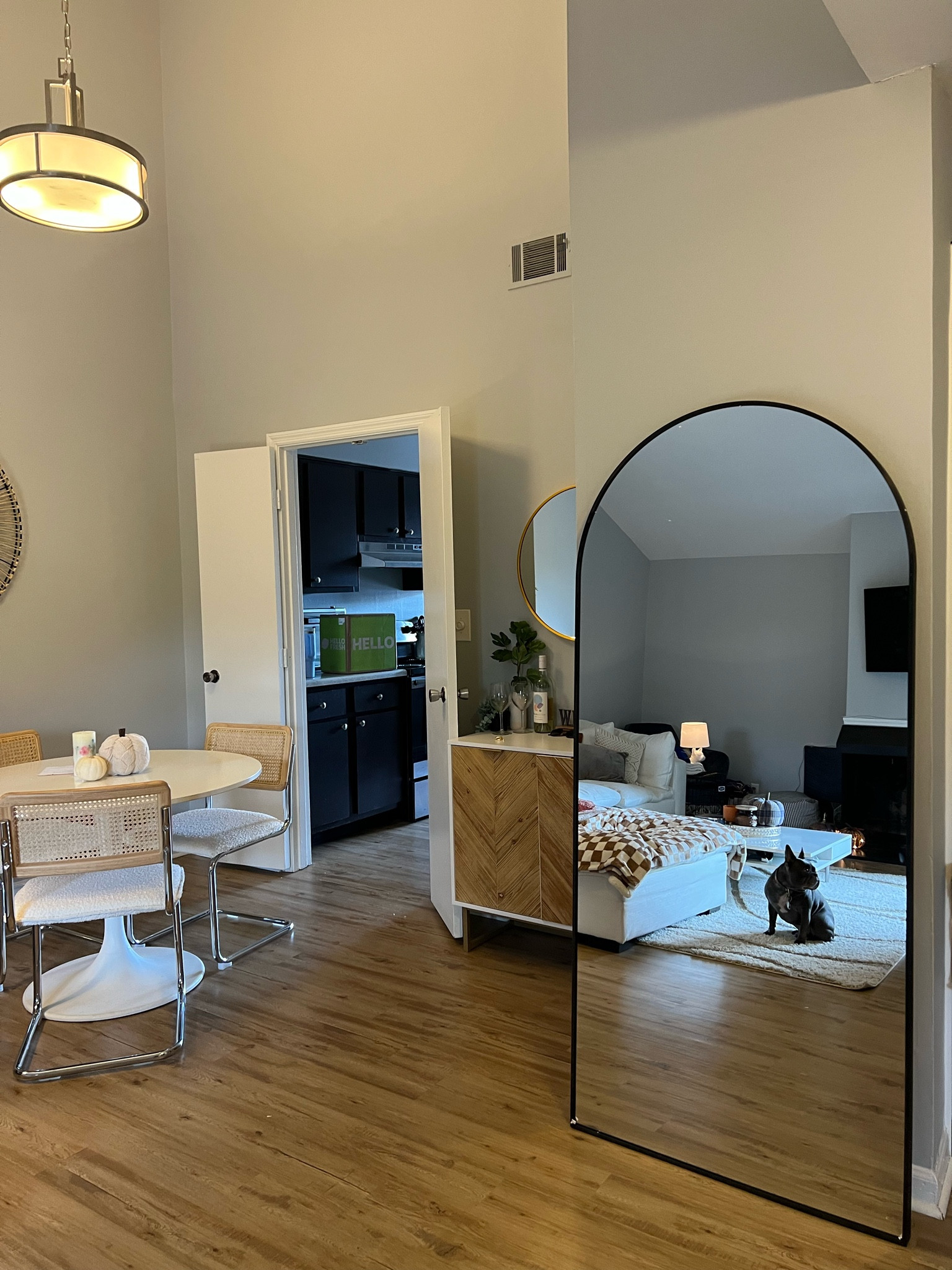 THIS MIRROR I CAN’T EVEN. on major major sale 

#LTKSeasonal #LTKhome #LTKsalealert