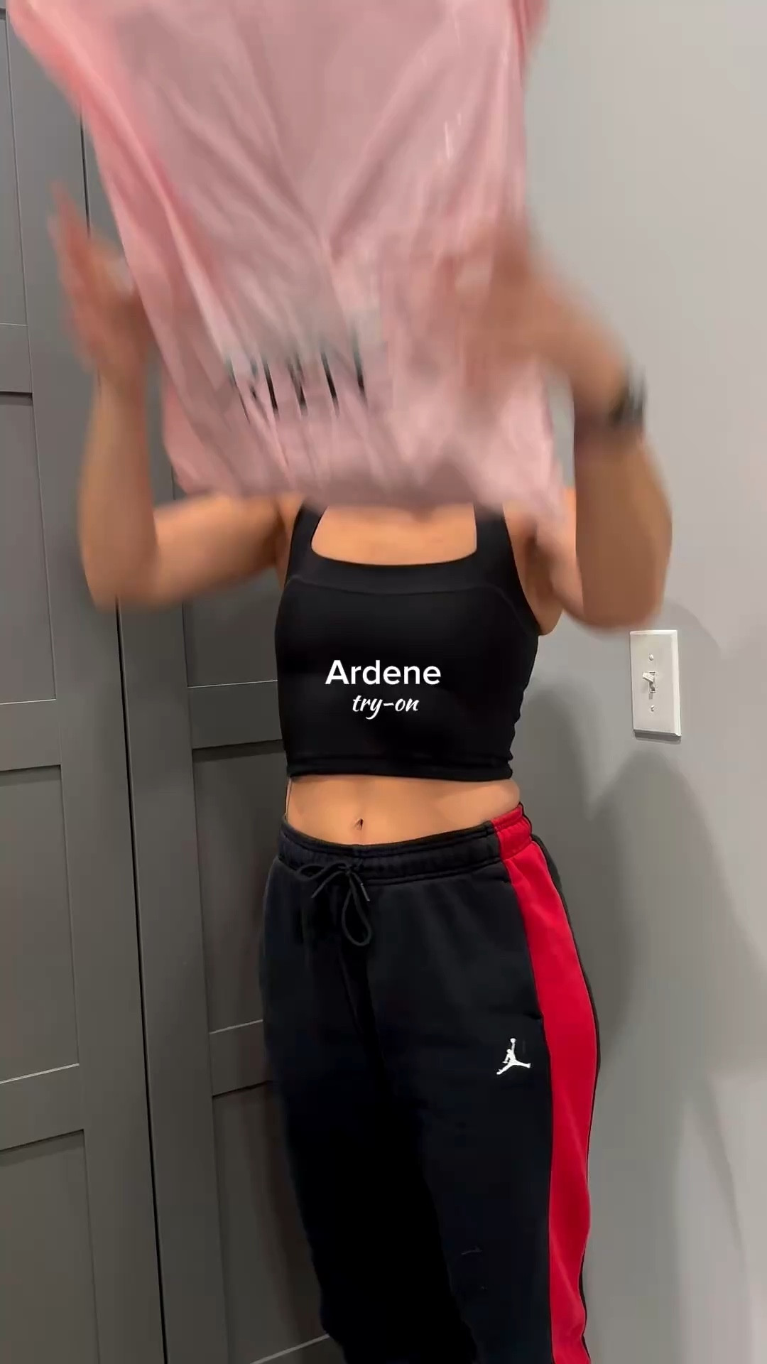 Ardene Try On: 
Size small in all (could have done an xs in brown tank) 
Size 5 in shorts (could have probably done a 3) 

**jeans are showing as jacquard sweater, but link is for jeans. 


#ardenelove #ardene #tryon #tryonhaul 

#LTKootd