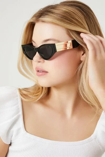 Cat-Eye Frame Sunglasses | Forever 21