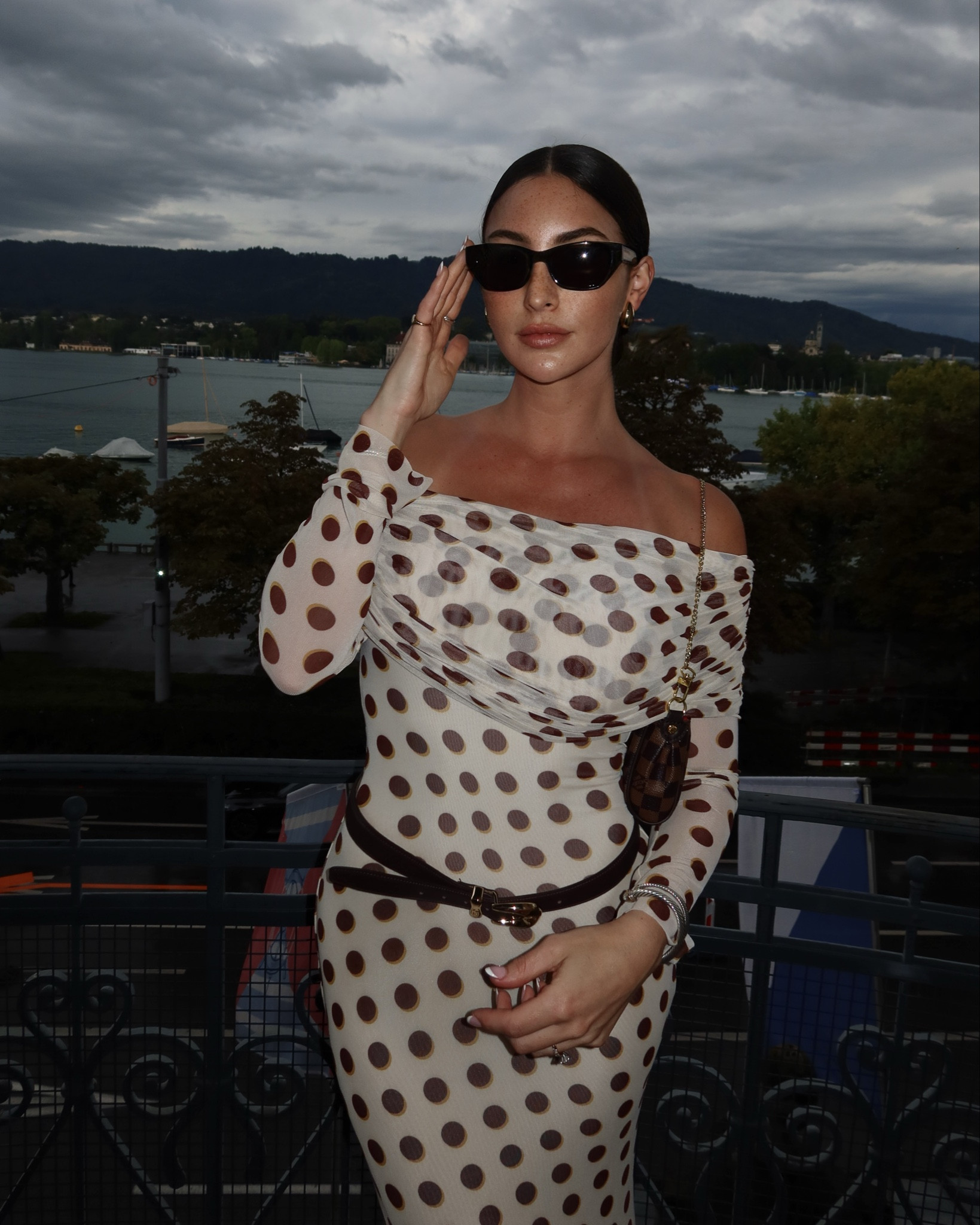 This mesh dress has long sleeves, gathered detailing, and an off-shoulder silhouette. Perfect for fall. Accessorize with a brown belt, bag, and sunglasses. Great with heeled sandals or boots.

#LTKStyleTip #LTKSeasonal #LTKFallSale