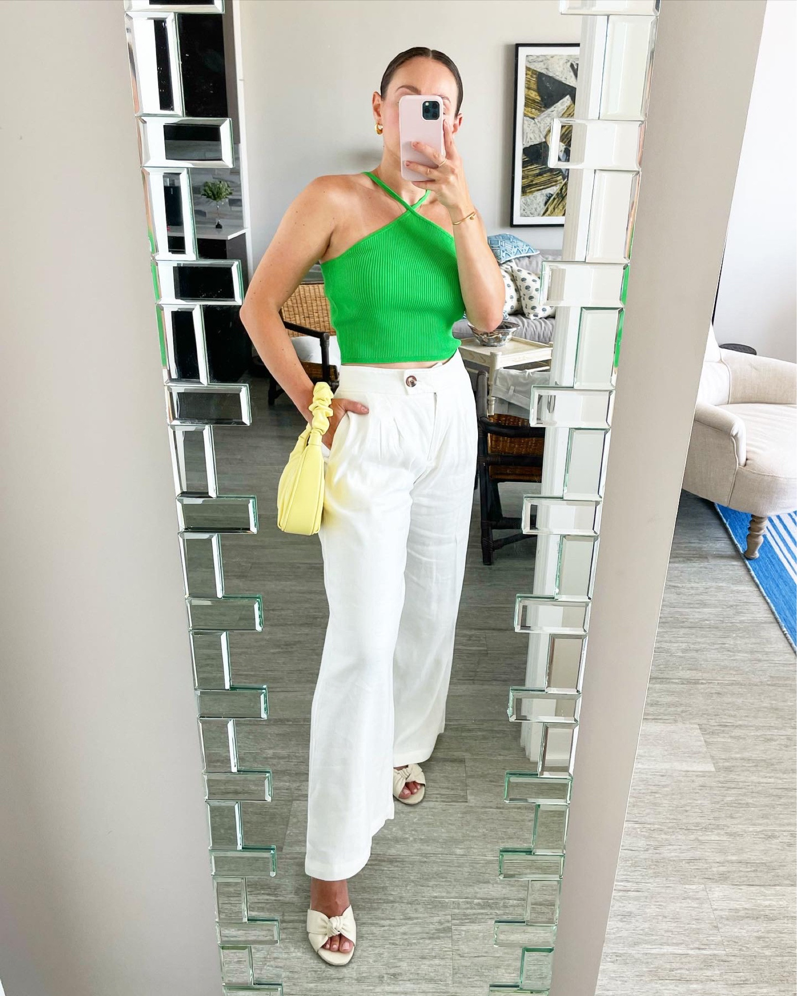 I still can’t get enough green in my wardrobe and this $15 top is filling the obsession 💚 

Bonus: it comes in light beige too 🫶🏻

#LTKsalealert #LTKSeasonal #LTKitbag