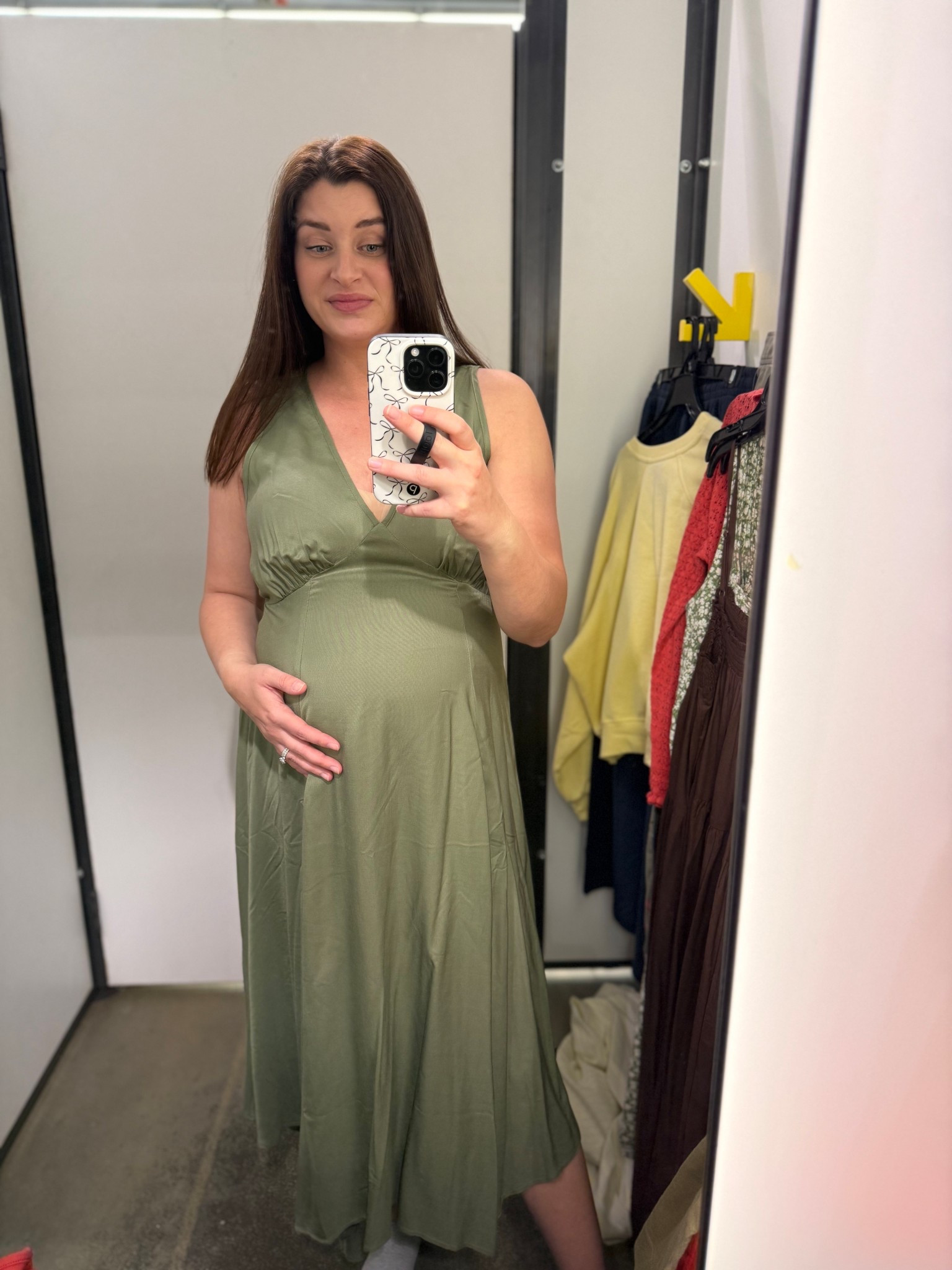 I am loving all the green lately! Such a pretty dress for spring! Bump friendly & on sale! 

#LTKBump #LTKSaleAlert #LTKootd
