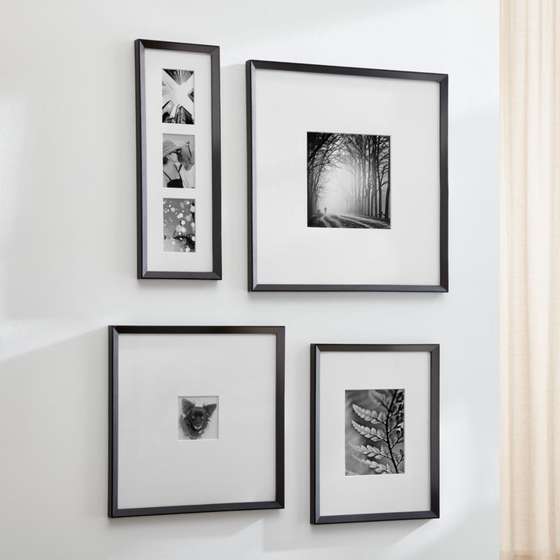 Overview
                Give a treasured photo the presentation it deserves with this classic fr... | Crate & Barrel