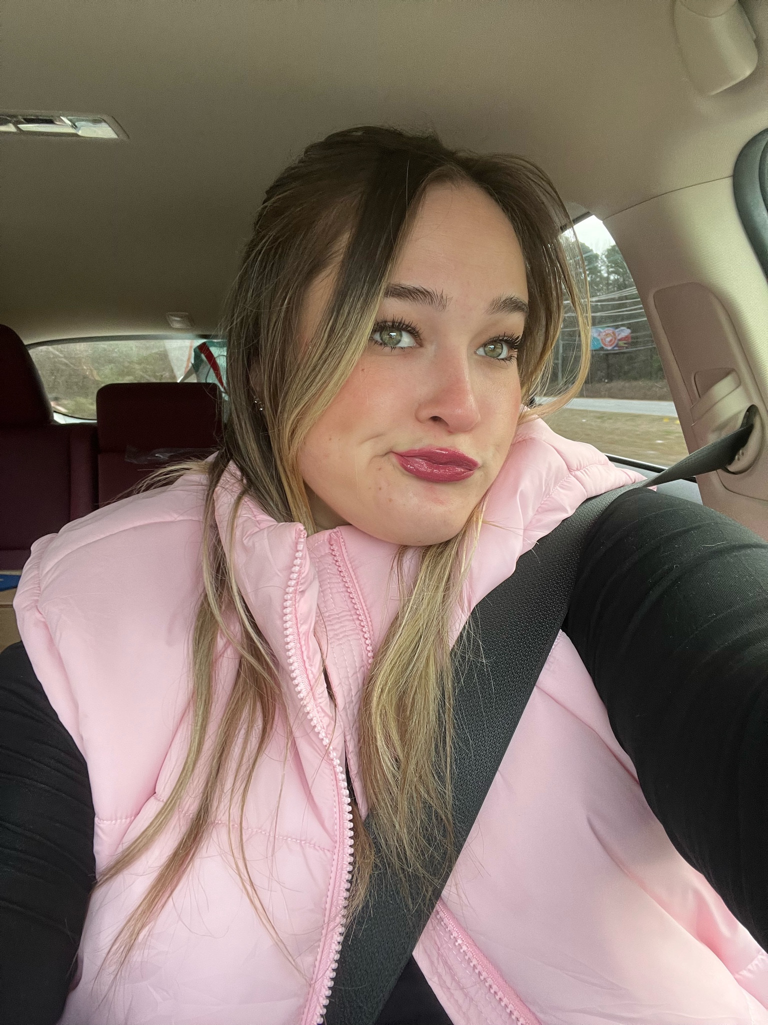 Vestie weather 🦺🤍❄️

#LTKStyleTip #LTKBeauty