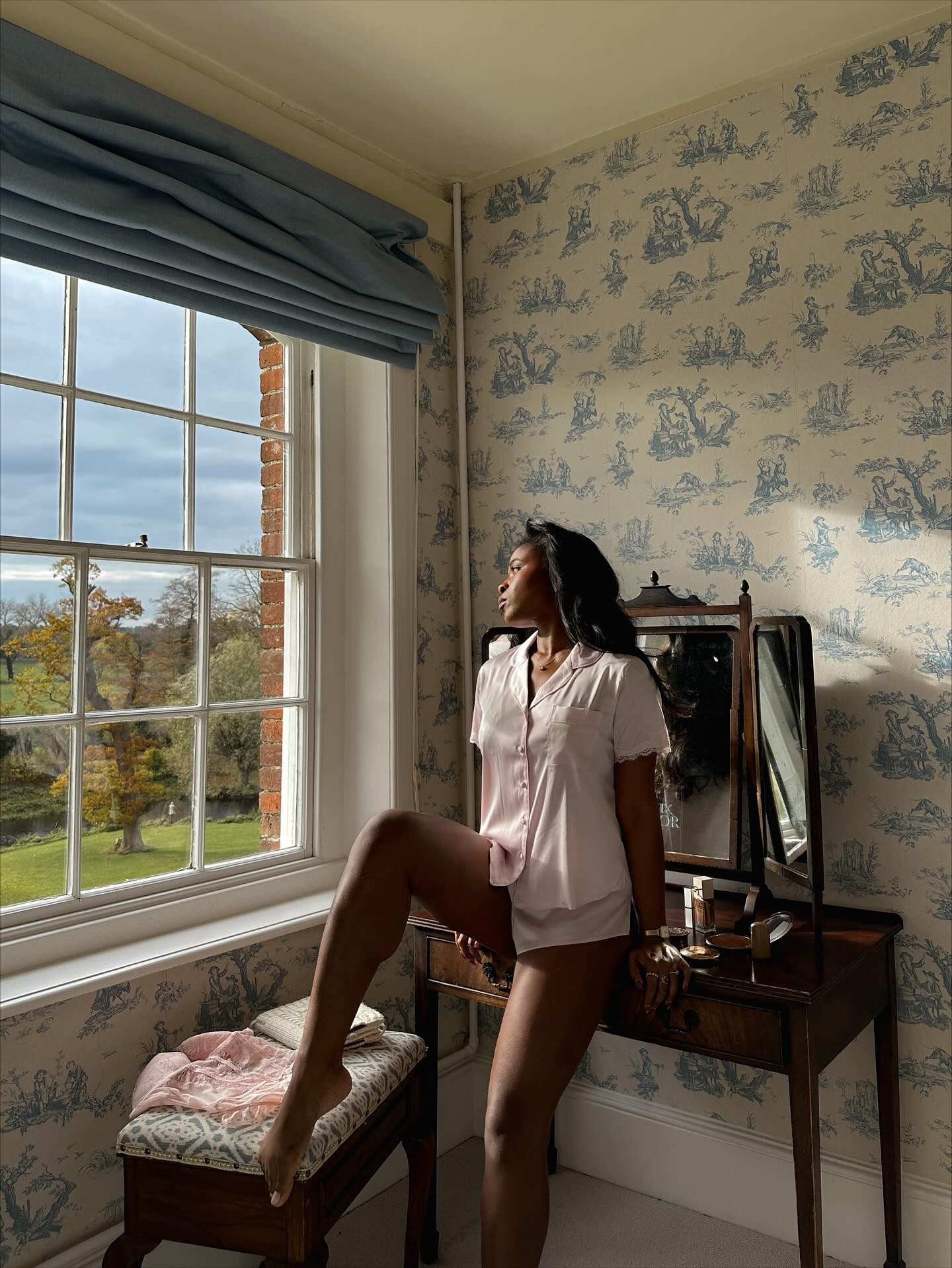 mornings at the manor 🎀🪽🏹 | @bouxavenue ad • Nikki10 

#pinterestgirl #postitfortheaesthetic #softblackgirl #blackgirlluxury #girlworld