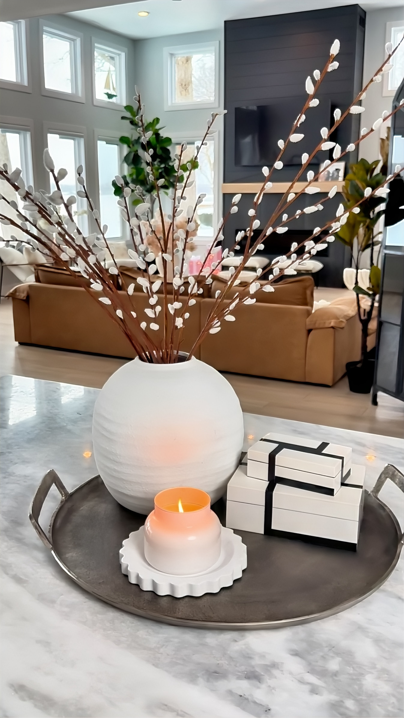 Minimalist  Decor Centerpiece | Amazon (US)