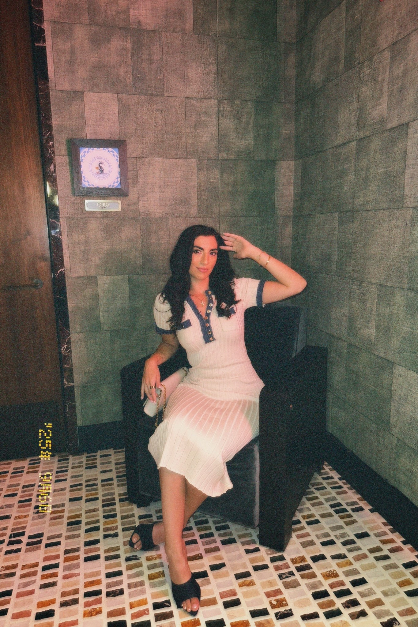 Denim collar dress
Denim dress
Cream sweater dress with denim accents 