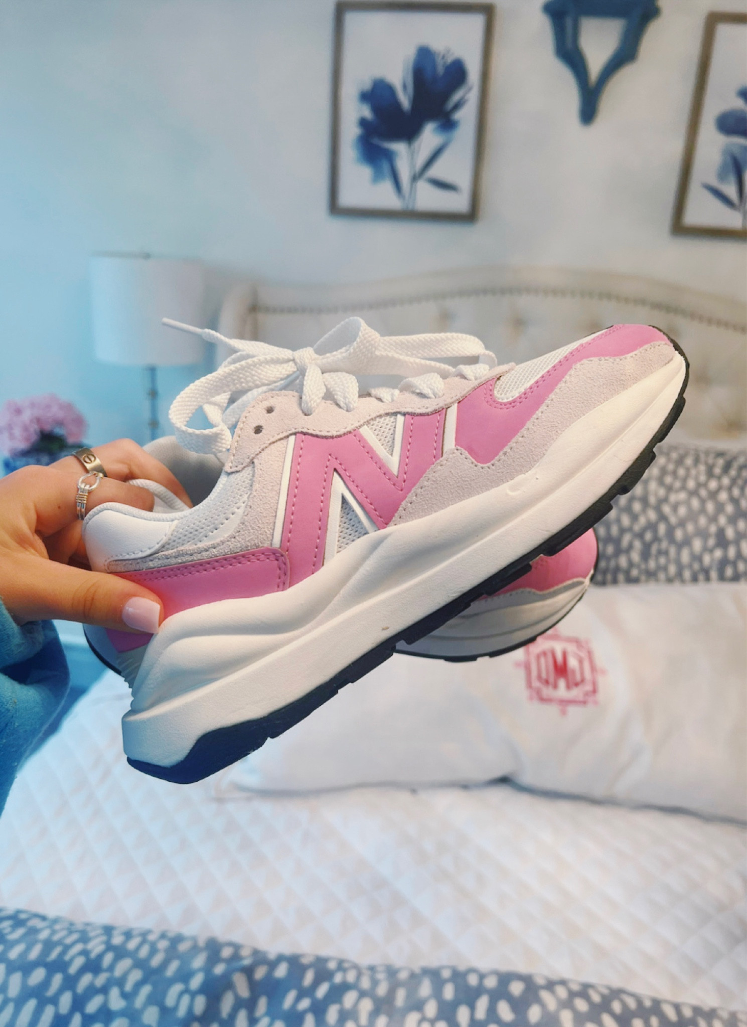 barbie pink new balance 57/40🤭🤭

#LTKfit #LTKshoecrush #LTKstyletip