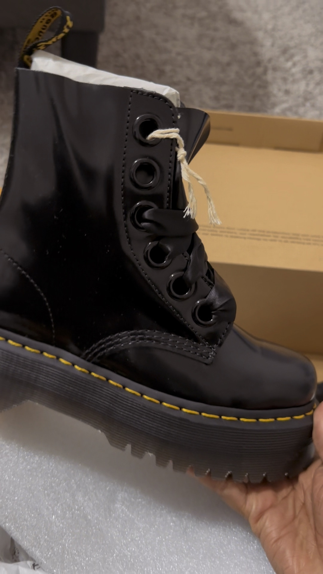 Dr martens molly on sale opache