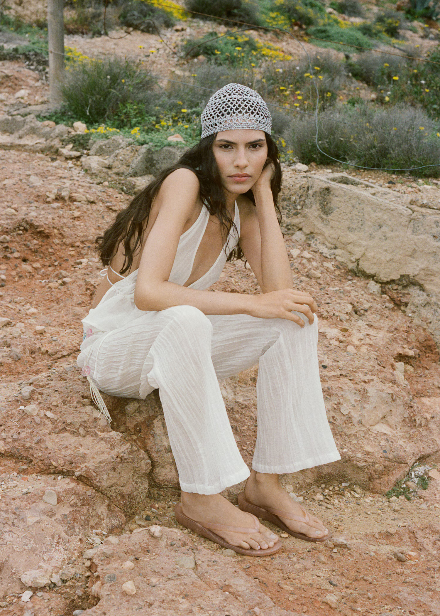 Crochet hat - Women | MANGO United Kingdom | MANGO (UK)