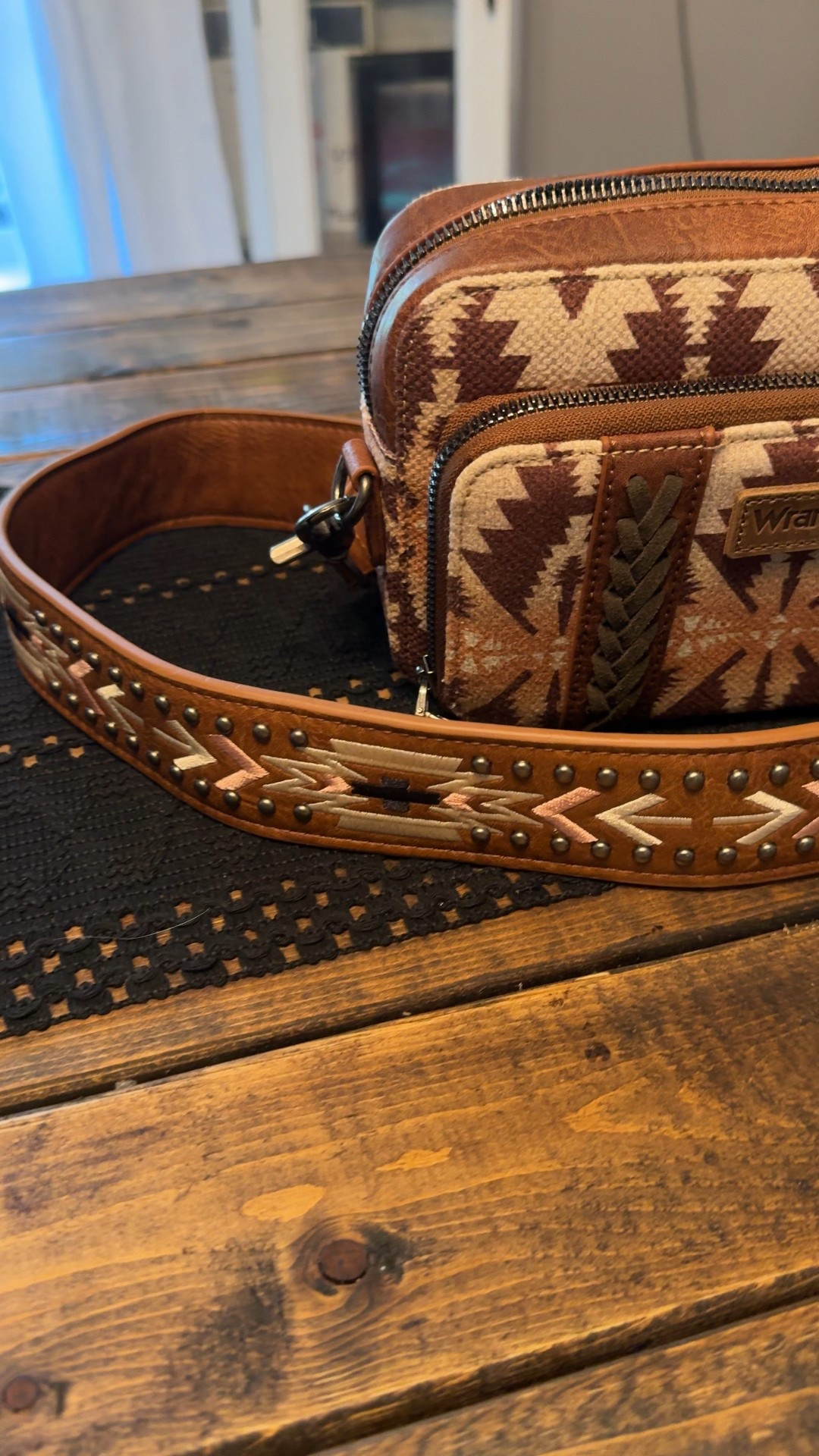 Love 🥰🫶🏼

#LTKStyleTip #LTKItBag #LTKFindsUnder50