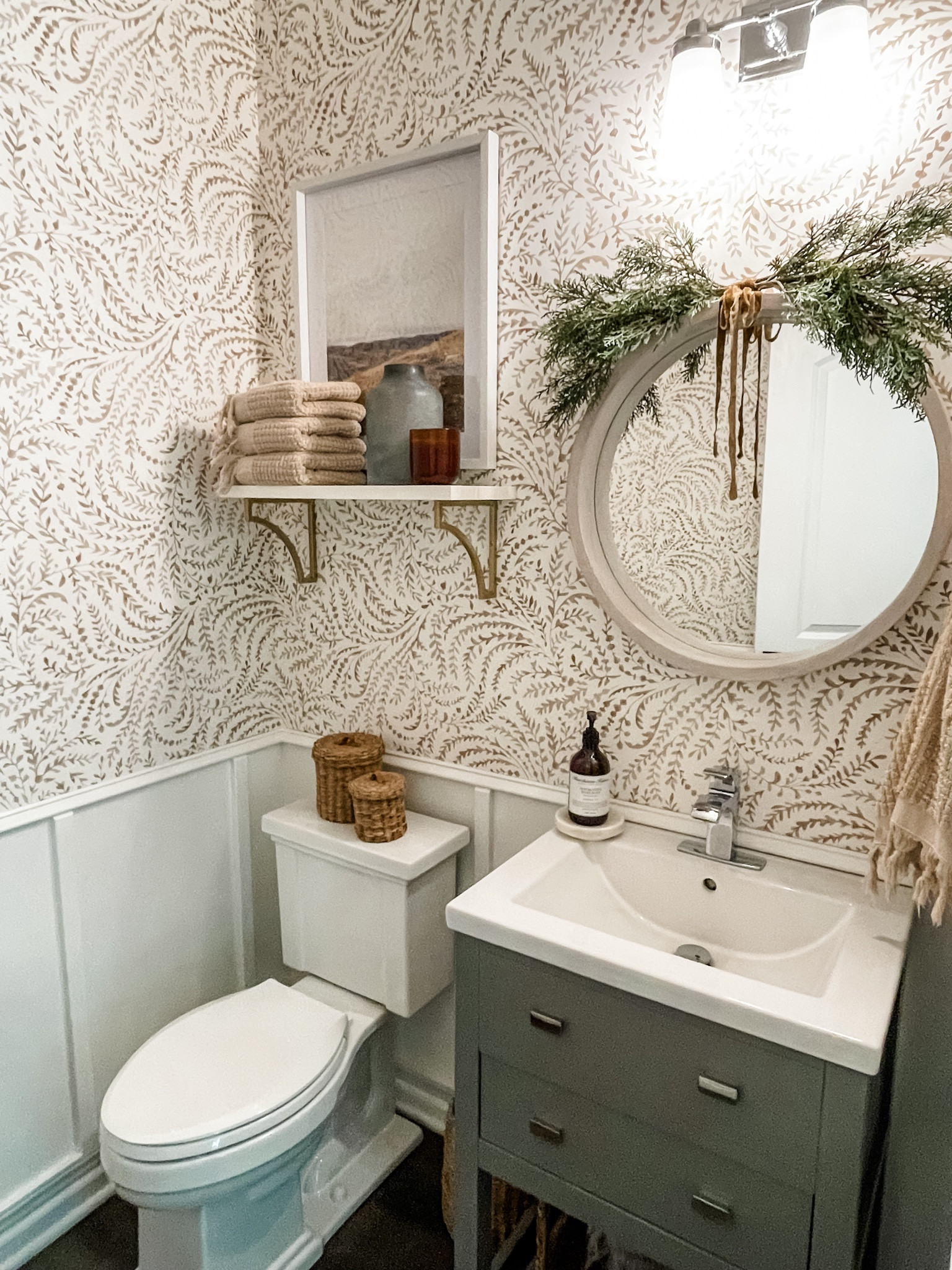 Christmas | powder room

Faux cypress stems, hearth and hand, mirror, cb2, wall mirror, round mirror, wallpaper, sink, shelf, hand towels, McGee & co, Target finds, hand soap, tray, basket, storage, art, faux stems

#LTKHome #LTKSeasonal #LTKHoliday