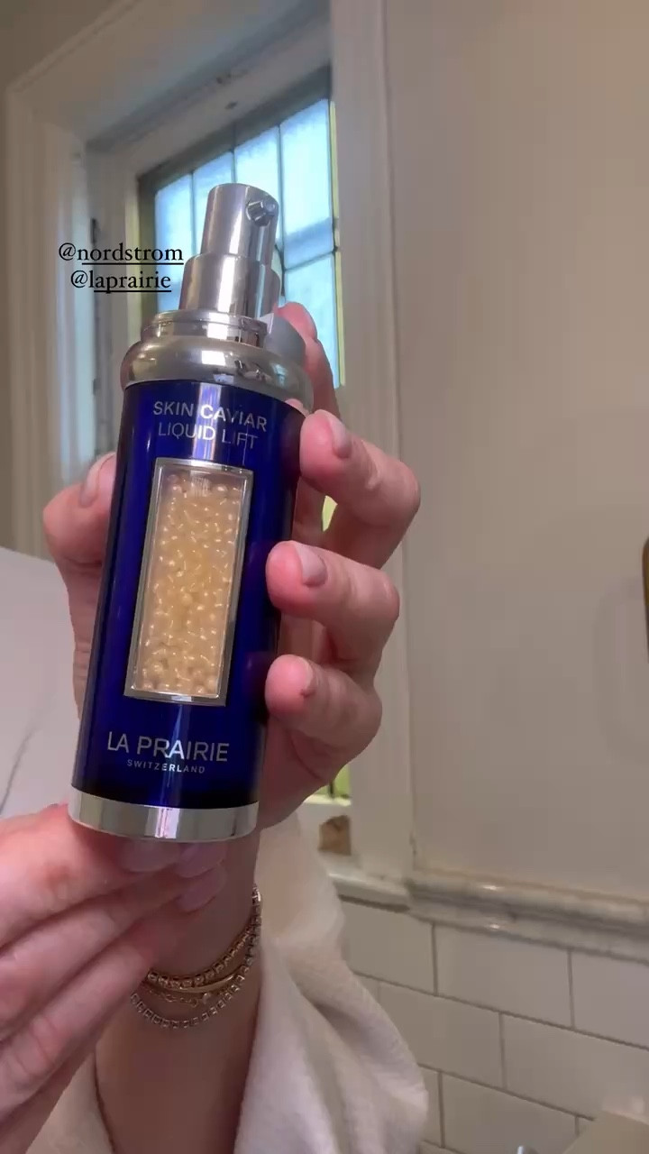 Liquid gold in a bottle that makes the skin look and feel lifted within 15 min. @laprairie @nordstrom #nordstrompartner #skincaviarliquidlift 