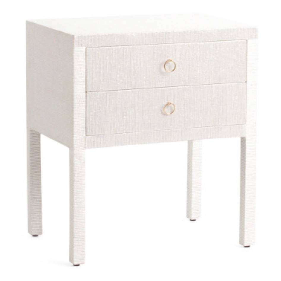 White nightstands! 

#LTKhome #LTKstyletip