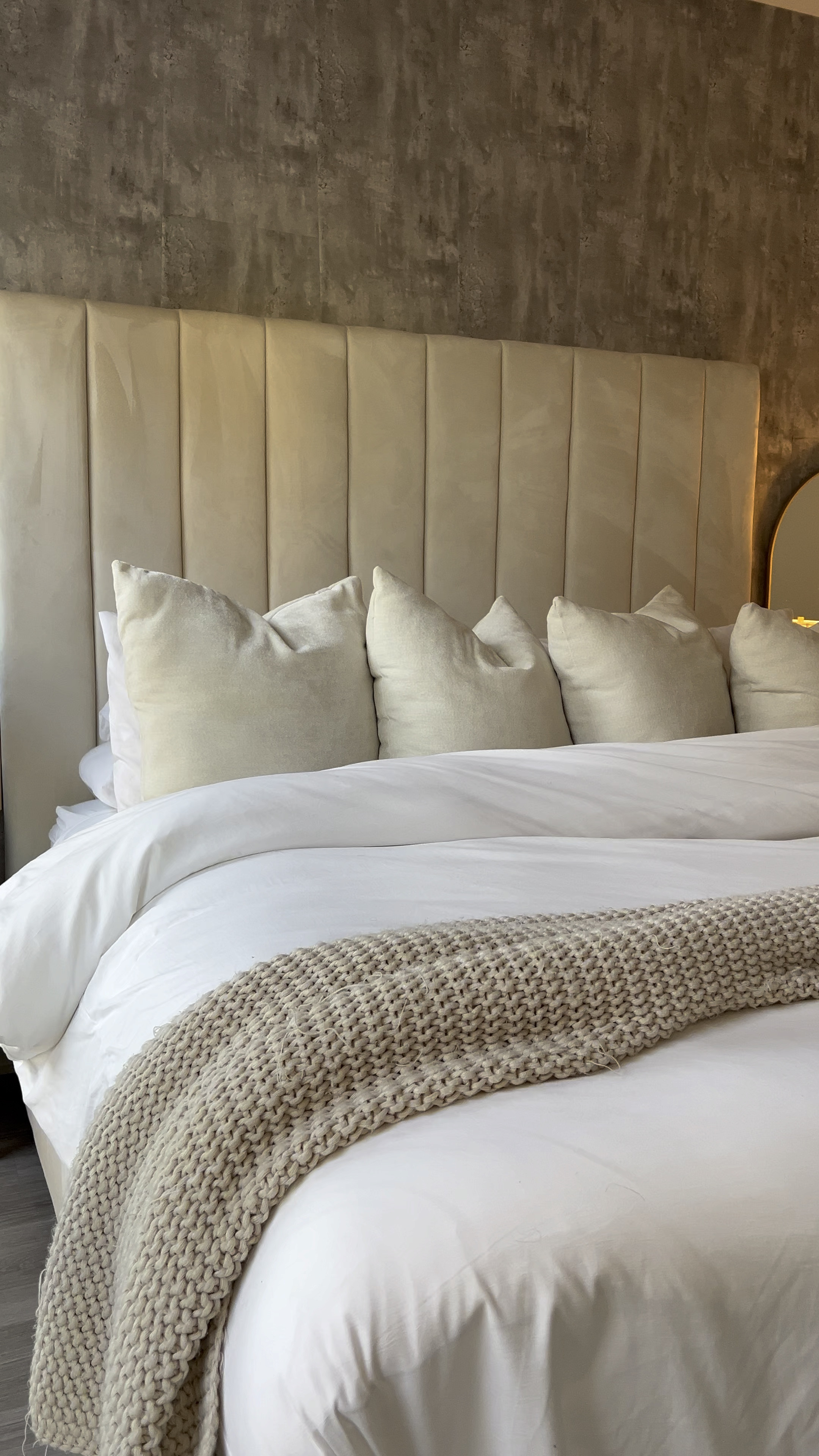 Modern Bedroom Decor #TargetFinds #Bedroommakeover 