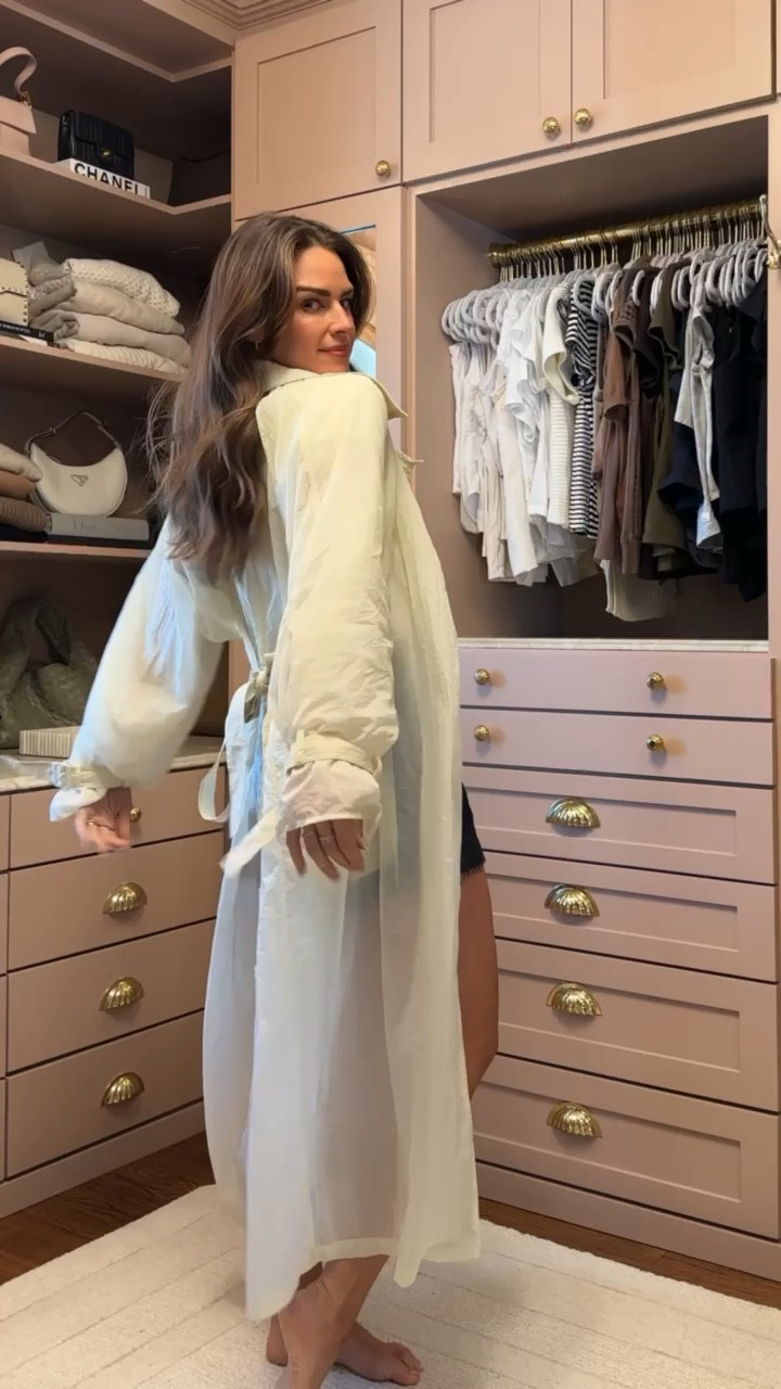 GRWM: 5pm dinner with the girls✨ (wearing a small in bodysuit & shorts and trench is o/s)


#LTKootd #LTKgrwm #LTKmomlife