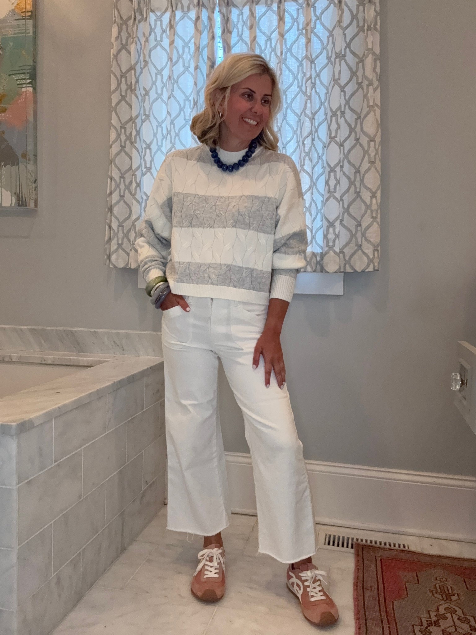 Keepin’ it simple & classy in this everyday look!

#LTKOver40 #LTKootd #LTKdayinmylife