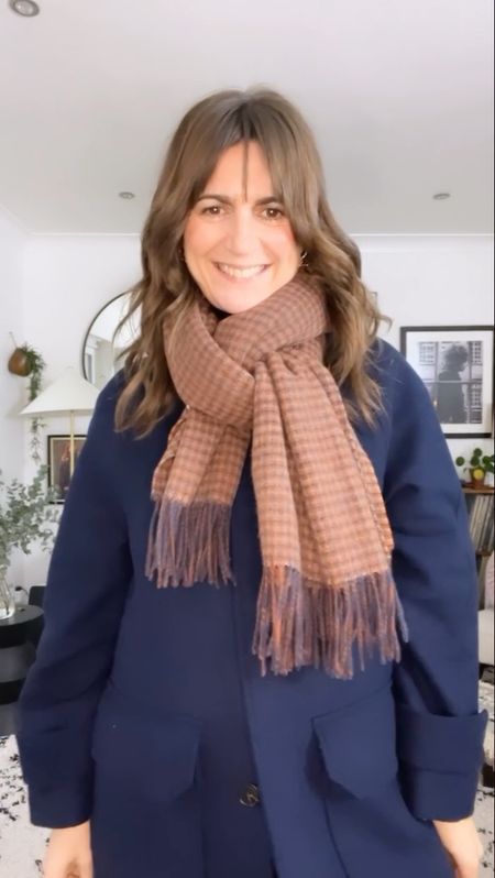 A super simple way to style your scarf 

#LTKeurope #LTKover40 #LTKstyletip