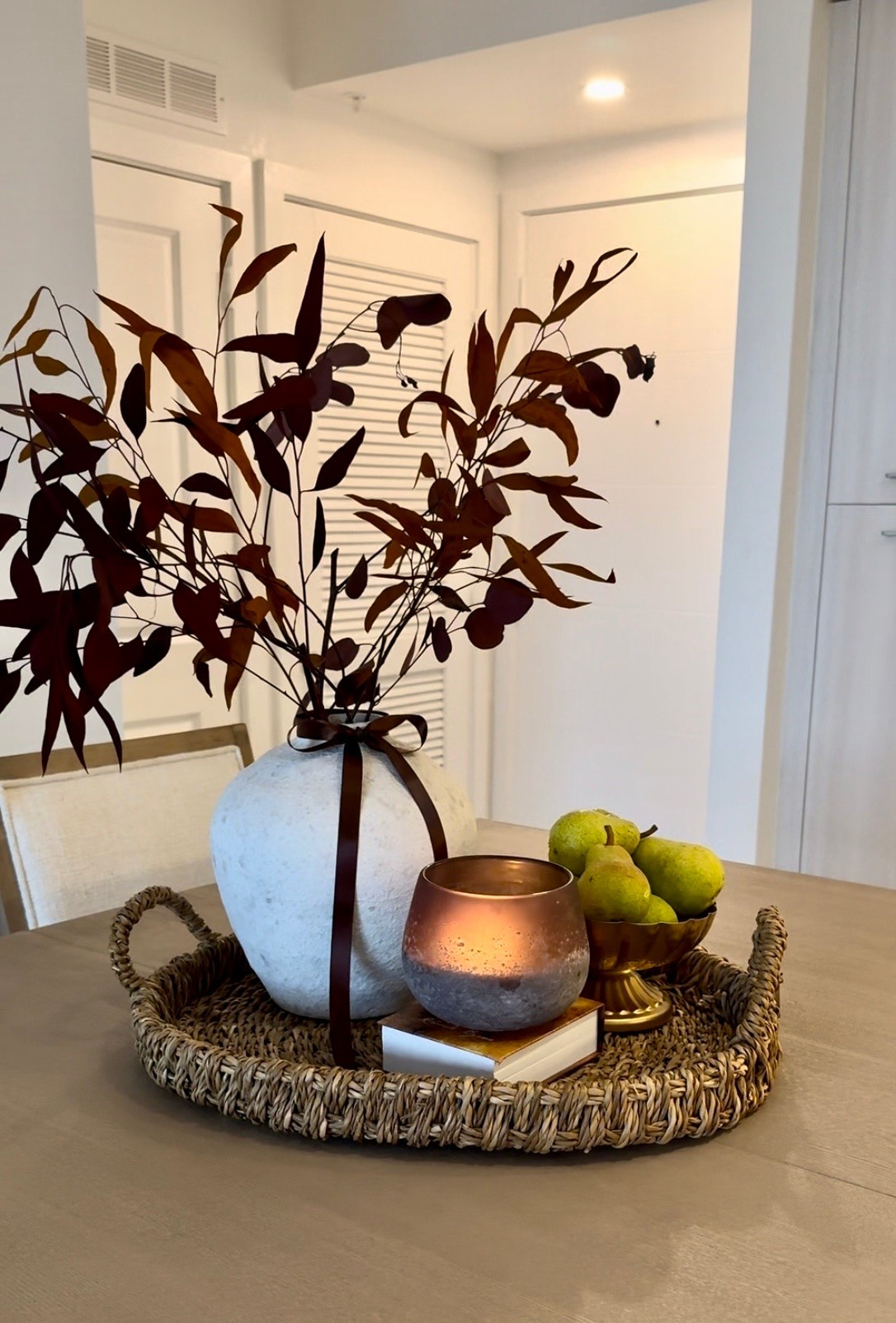 A simple fall centerpiece for your kitchen 🍂

#fall #kitchencenterpiece #kitchendecor #centerpiece

#LTKHome