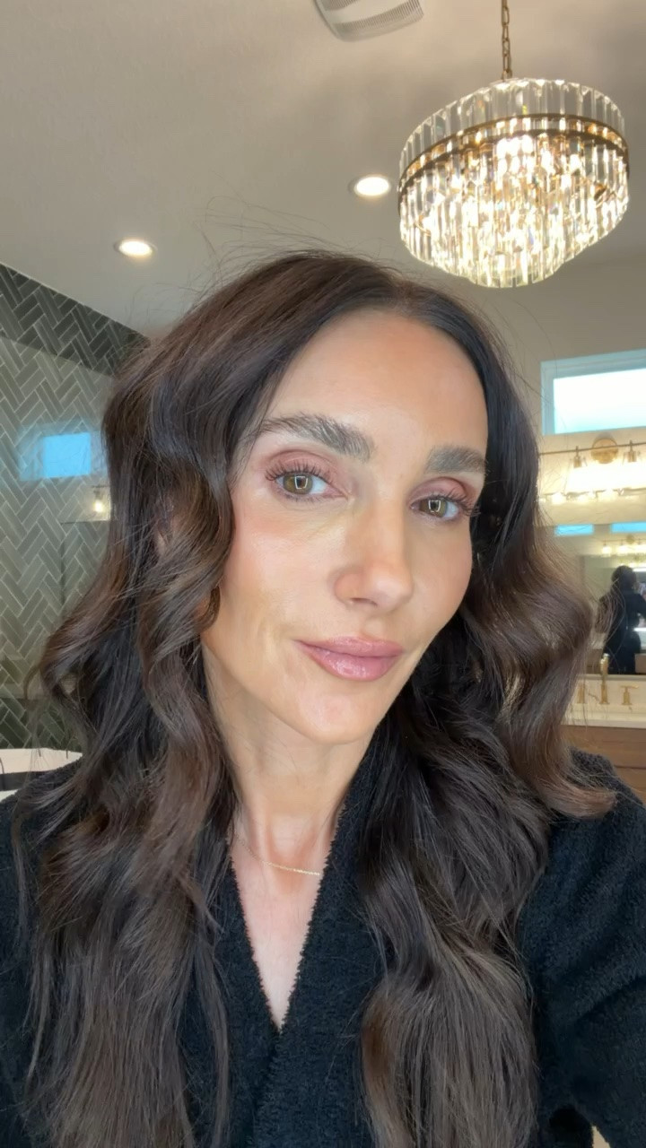 Double wear shade 4n1
Westman shade truffle
Nars mascara brown 
Blush caramel warm nude
Eye tint 25 all over eyelid, 12 inner corner, 69 outer corner
Lips Whirlin and daydream

#LTKBeauty #LTKOver40