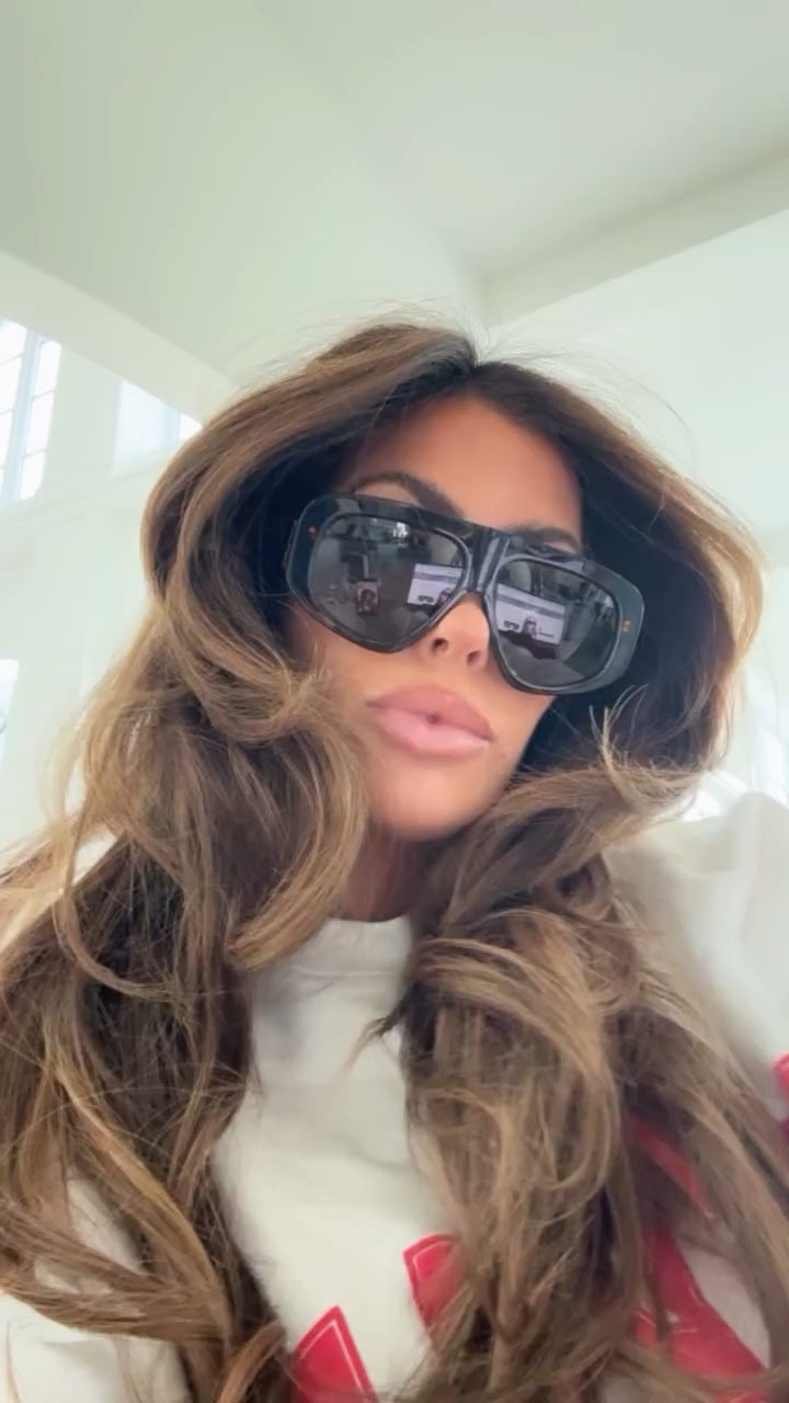 These sunnies are on sale for 20% off with code SPRING20. The sale ends tonight so hurry and place your order today!! 

Shopbop, Spring sale, Sunglasses, sale alert, Shopbop spring sale, Sunnies, Emily Ann Gemma 

#LTKSaleAlert #LTKvlog #LTKootd