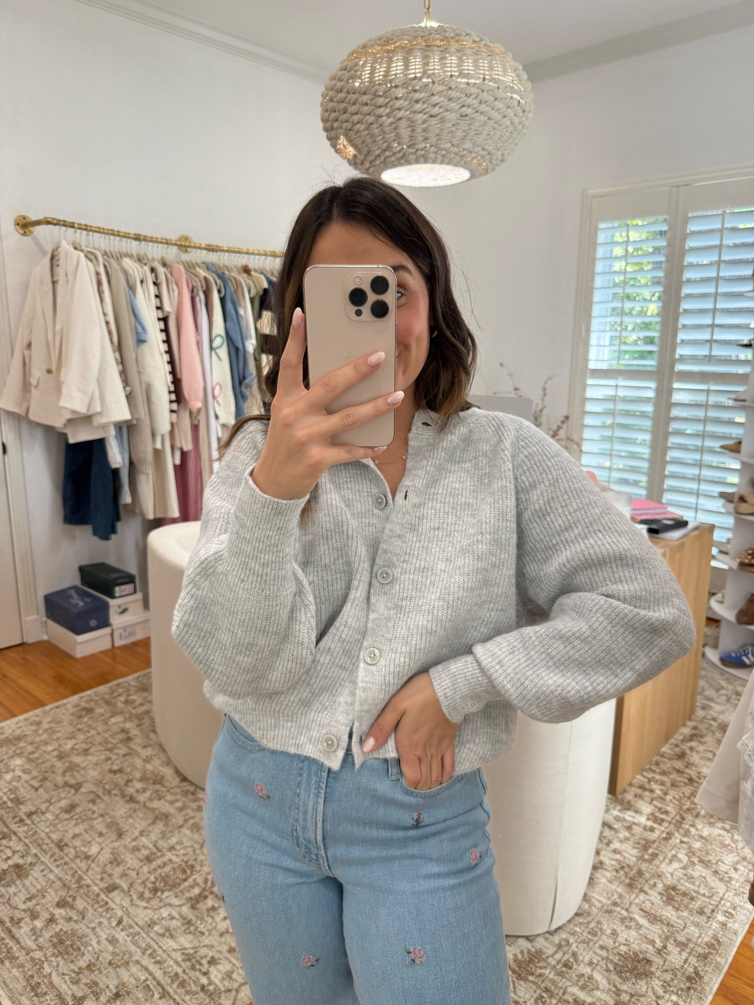 Medium cardigan size 6 jeans

#LTKFindsUnder100 #LTKFindsUnder50