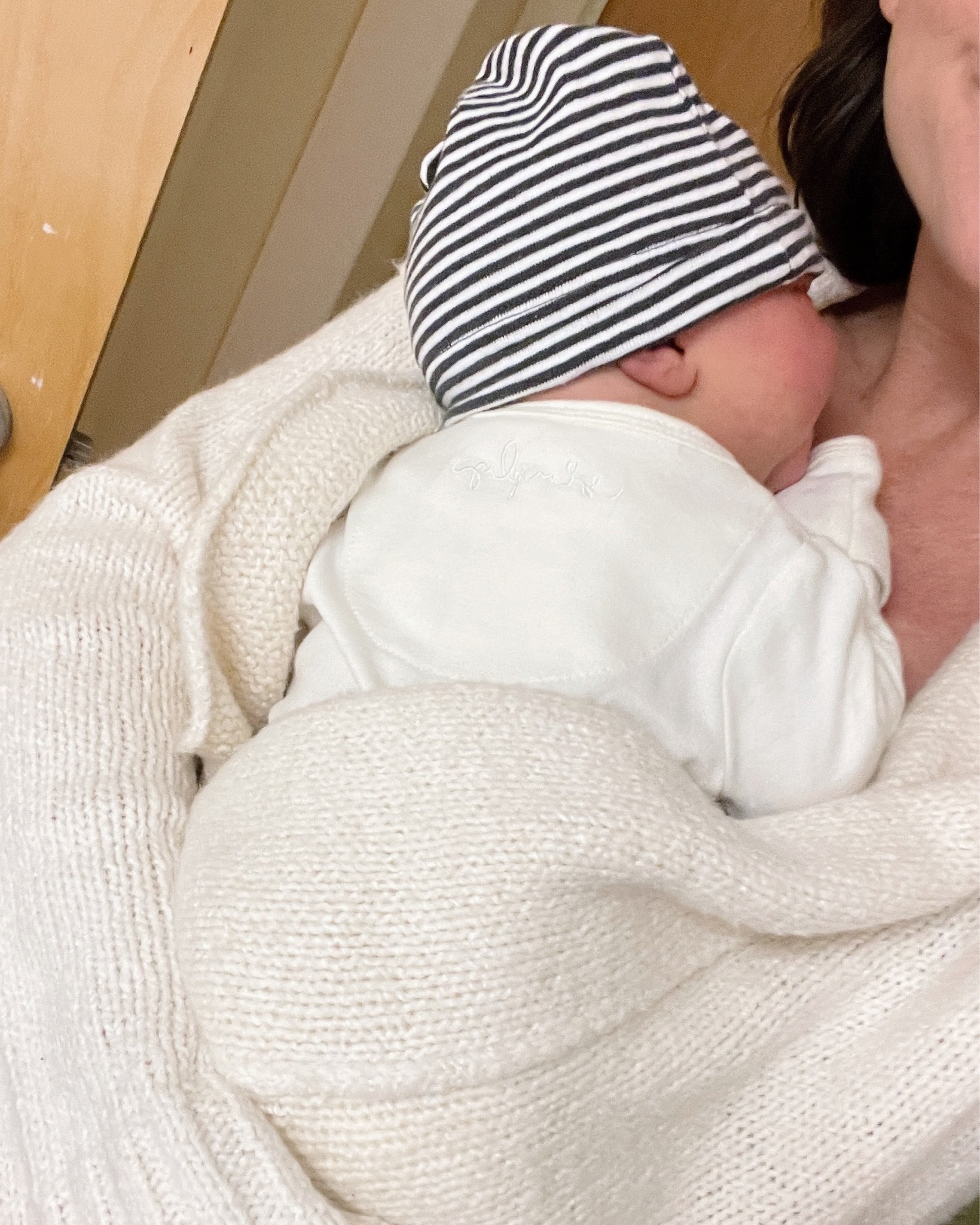 Haven’t stopped wearing this cardigan since arrival of baby 🕊️ have it in two colors and it’s just robe-like yet perfect for anytime. Could even be dressed up this fall for the holidays. 🤍 also shared a few postpartum/nursing things. 

#LTKbump #LTKHoliday #LTKSeasonal