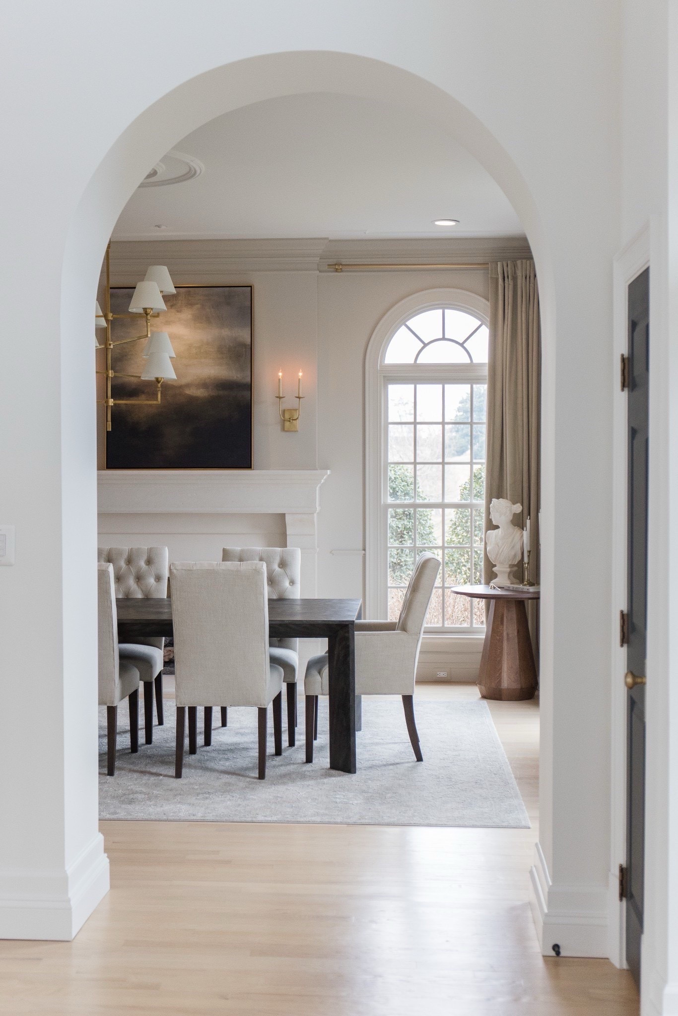 Love this view of our dining room- one of my favorite spots in our home! #archedmanor #modernhome #neutralhome #homedecor #casualstyle #neutralstyle #diningroom 

