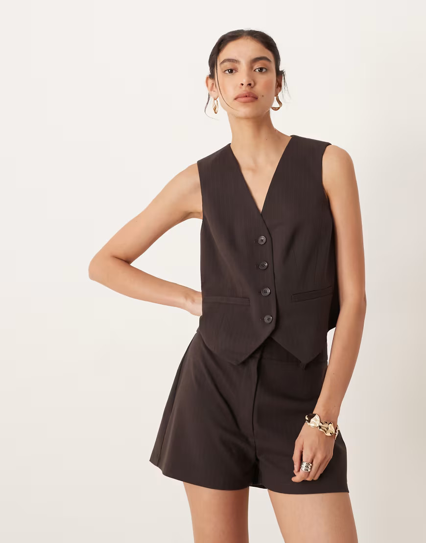 ASOS DESIGN tailored mix & match boxy waistcoat in chocolate pinstripe-Brown | ASOS (Global)