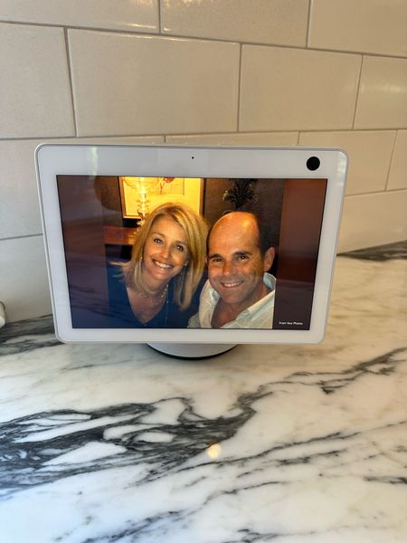Loving my new Echo Show!

Amazon echo show, home tips, home styling, technology must have, technology reminders

#LTKhome #LTKfamily
