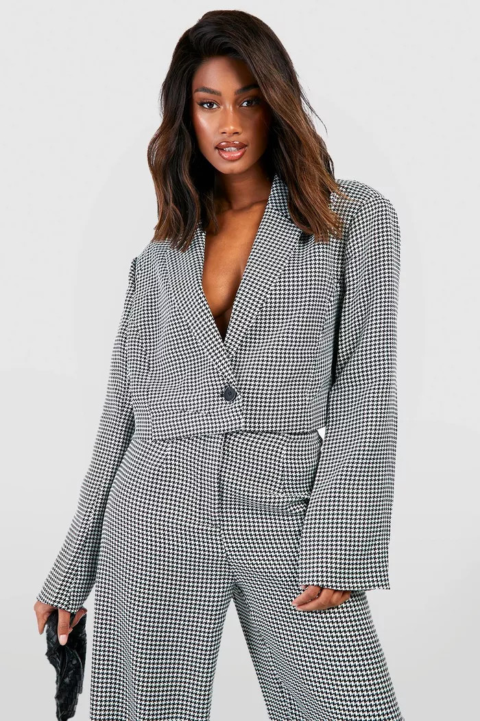 Houndstooth Boxy Cropped Blazer | boohoo (US & Canada)