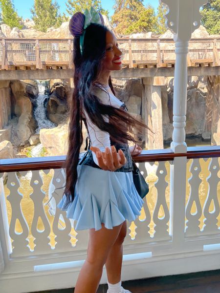 The Little Mermaid Disneybound for your next Disneyland or Disneyworld trip 🧜🏽‍♀️🫧🩵🌊

#LTKfindsunder100 #LTKSpringSale #LTKstyletip